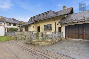 Hochwertiges Anwesen im Landhausstil! – Zentrale Feldrandlage mit durchdachtem Grundriss!, 65824 Schwalbach, Einfamilienhaus