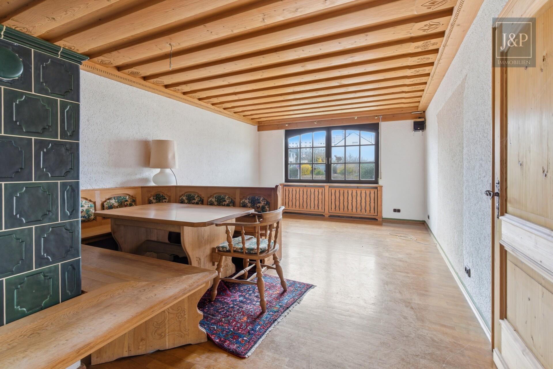 Hochwertiges Anwesen im Landhausstil! - Zentrale Feldrandlage mit durchdachtem Grundriss! - Esszimmer