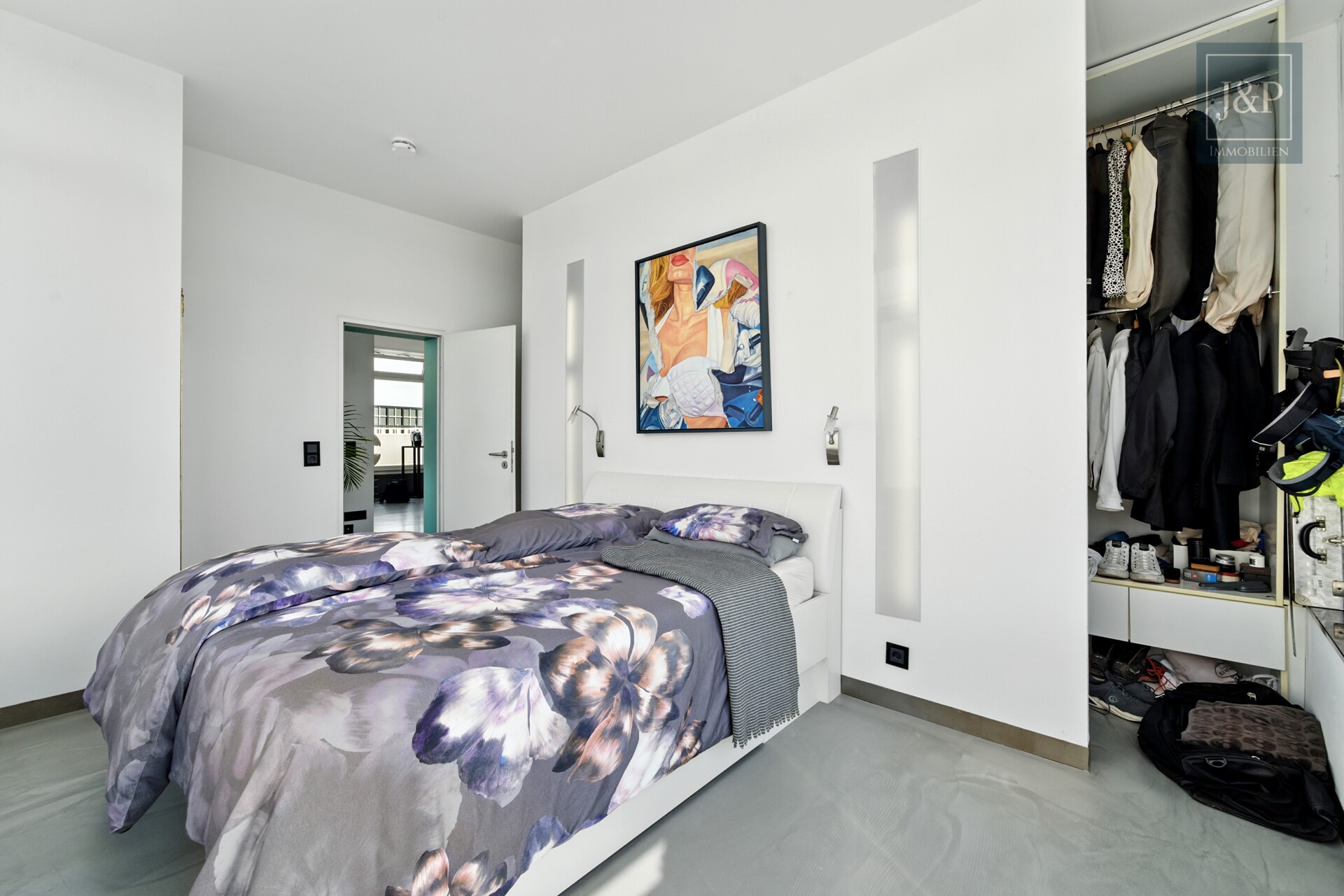 Luxus über den Dächern Eschborns - exklusives Architekten-Penthouse mit spektakulärem Ausblick - Schlafzimmer