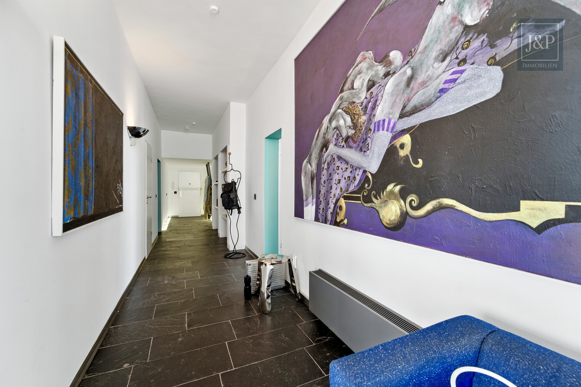 Luxus über den Dächern Eschborns - exklusives Architekten-Penthouse mit spektakulärem Ausblick - Flur