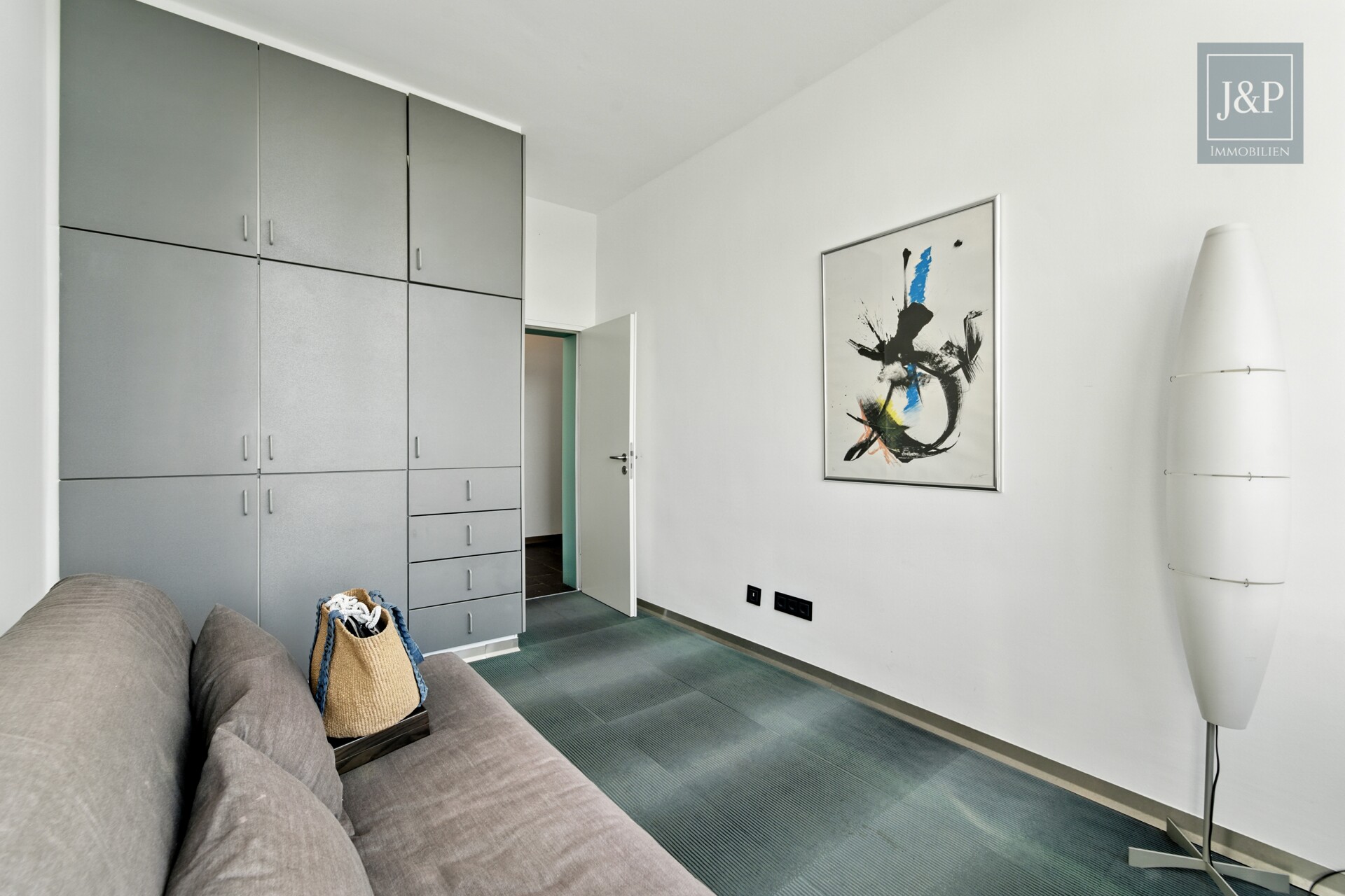 Luxus über den Dächern Eschborns - exklusives Architekten-Penthouse mit spektakulärem Ausblick - Büro