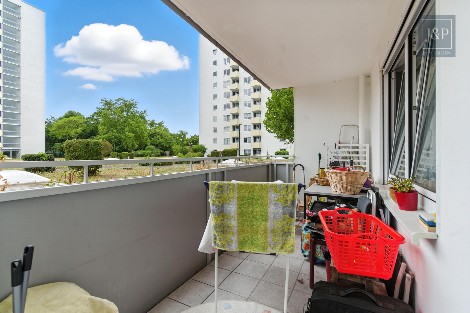 Top Kapitalanlage mit 1300 Kaltmiete - Energetische und renovierte ETW in Sachsenhausen Nord - Balkon