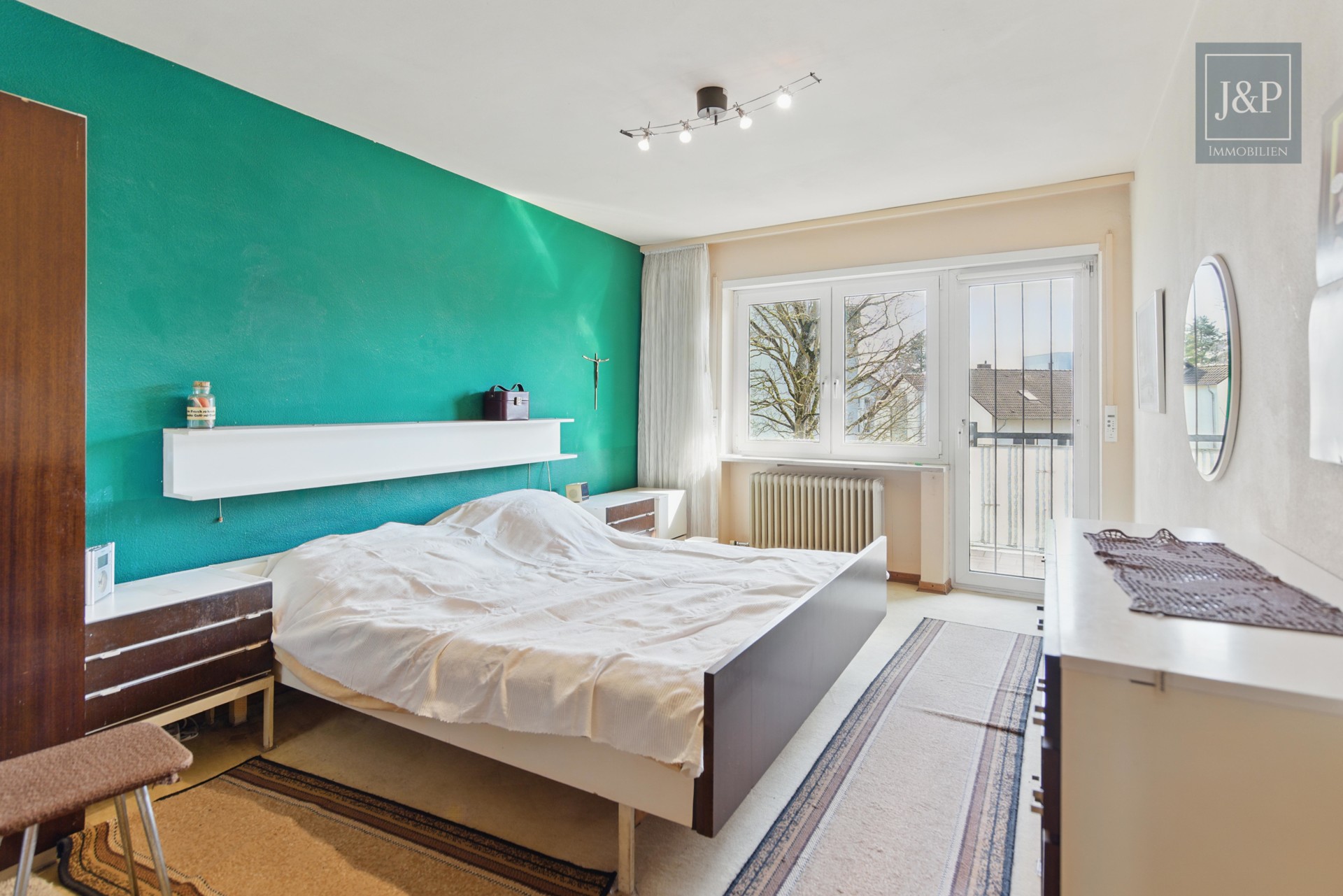 Einzigartige Gelegenheit! Modernisiertes Reihenhaus mit viel Platz für Familien - OG Schlafzimmer