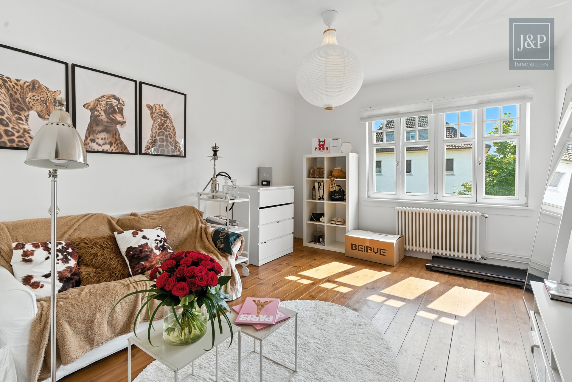 Komplettsanierung im Landhausstiel - Familienzuhause mit ELW & Baugrundstück - Schlafen 2 OG