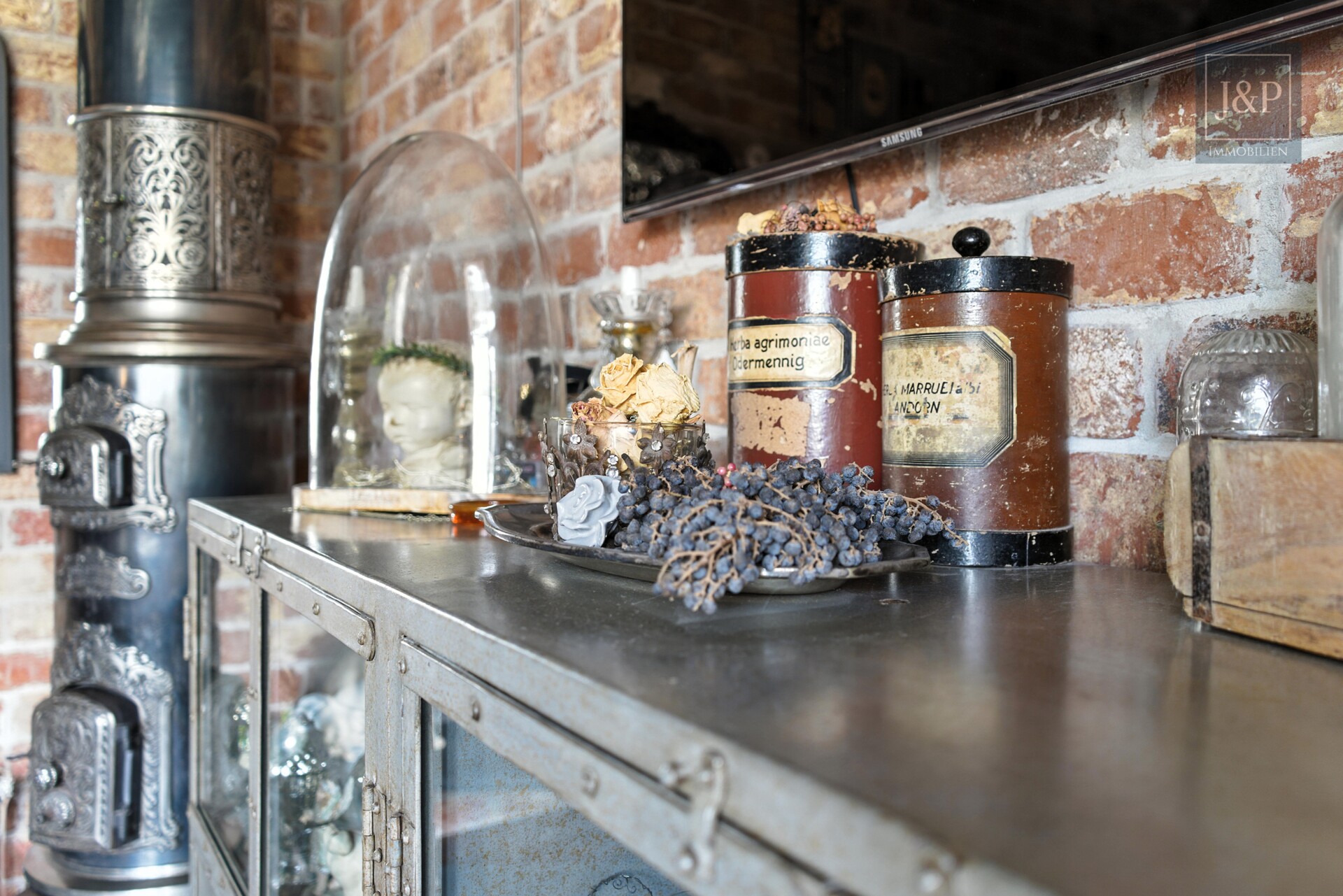 Komplettsanierung im Landhausstiel - Familienzuhause mit ELW & Baugrundstück - Details Anbau