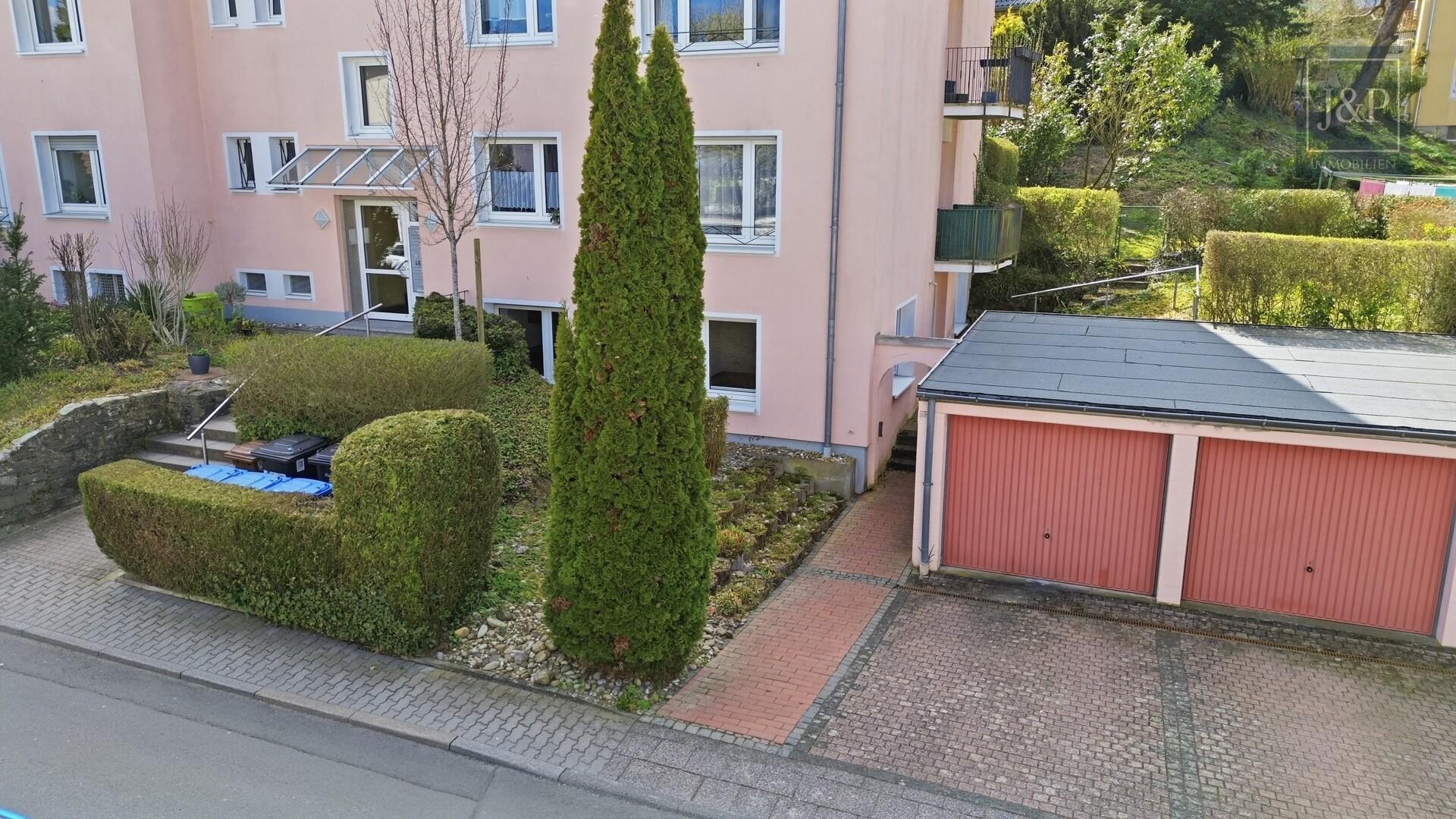 Helle 3-Zimmer-Wohnung mit Terrasse & Gartenanteil in Toplage Hofheim-Marxheim - Aussenansicht