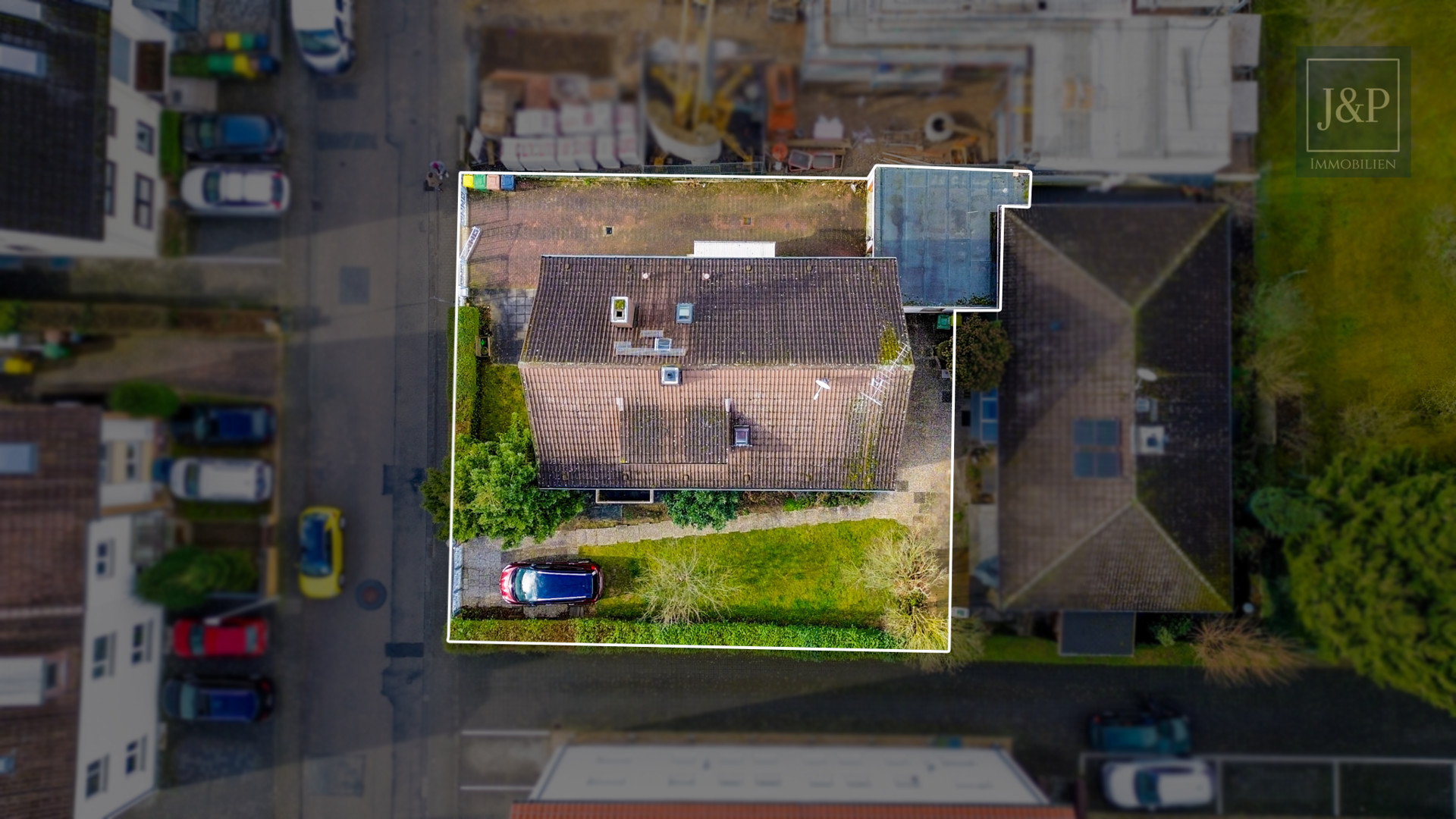 Mehrfamilienhaus in begehrter Lage, guter Bausubstanz und individuellen Gestaltungsmöglichkeiten - Grundstück