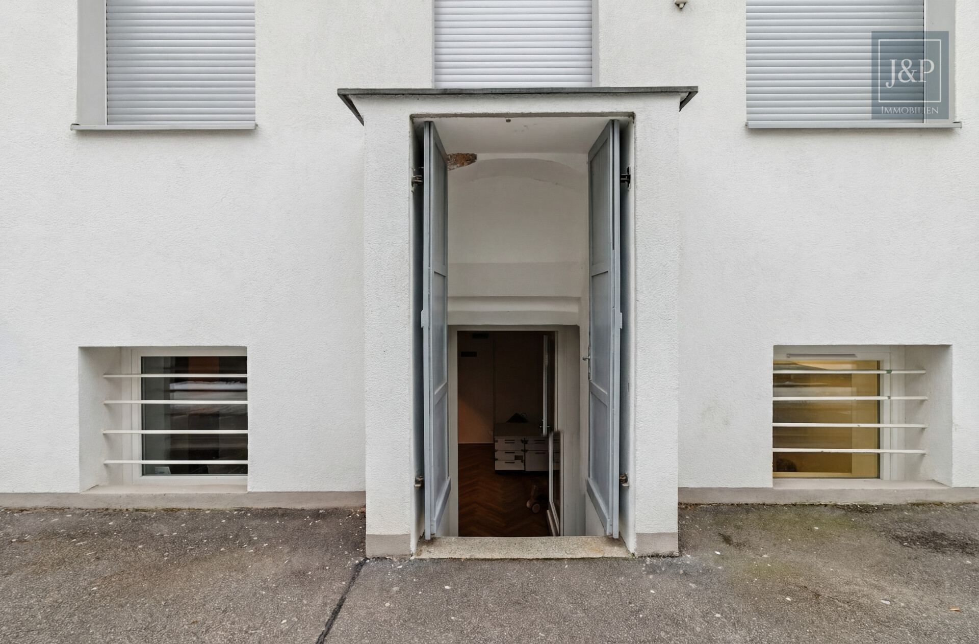 Modernisierte Gewerbefläche in Toplage am Maybachufer in Berlin-Neukölln - Eingangsbereich (vorne)