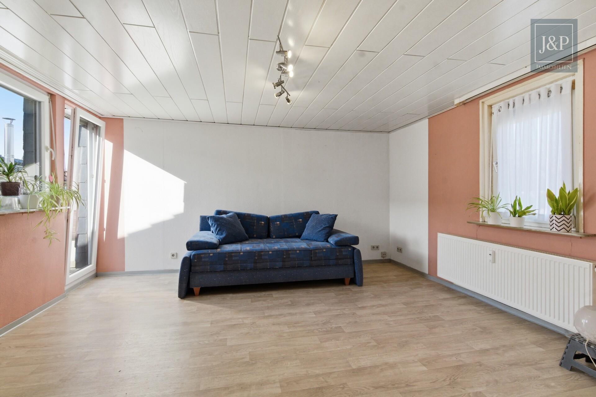 Wohn- & Geschäftshaus in Oberursel-Bommersheim mit Mieteinnahmen und viel Potenzial! - 1,5-Zimmer-Wohnung