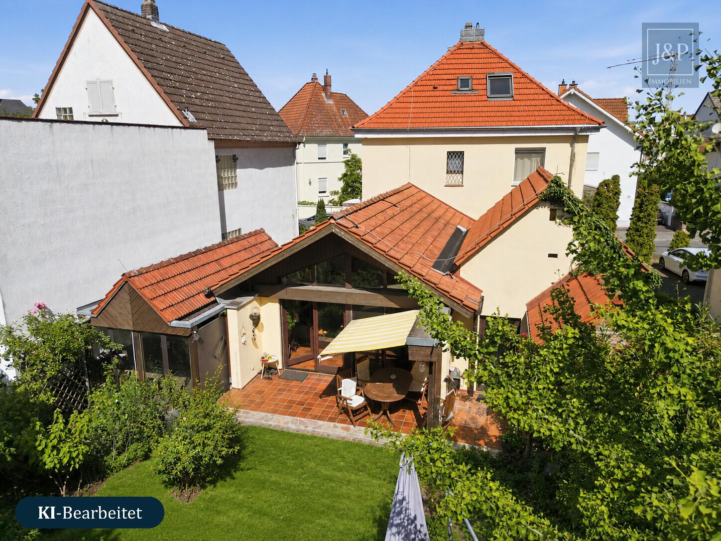 Charmantes Einfamilienhaus mit Traumgarten und Sauna in Rüsselsheim - Garten