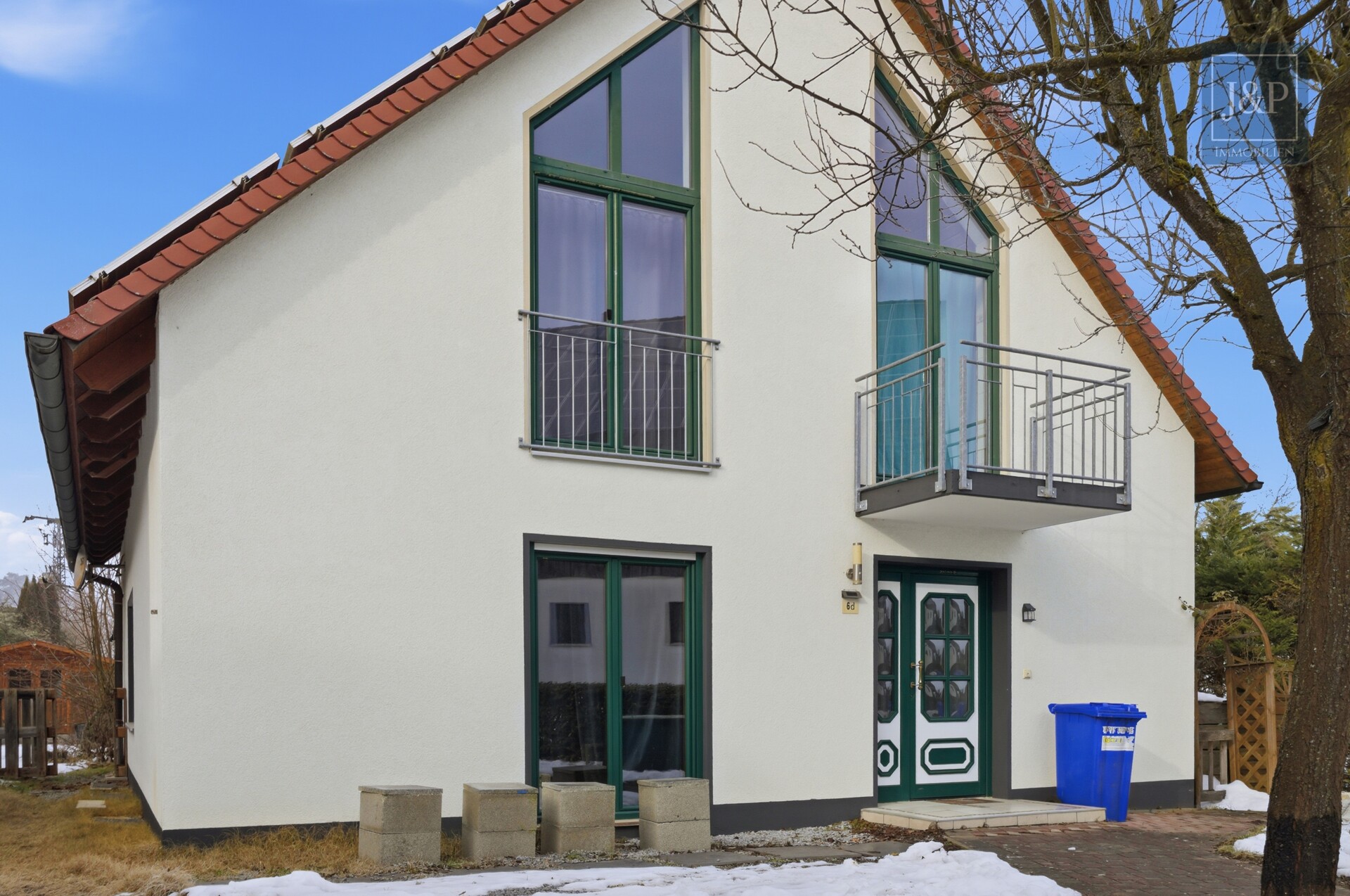 Ihr privates Naturparadies: Gepflegtes Einfamilienhaus auf traumhaften 1.500 m² Grund - Frontansicht