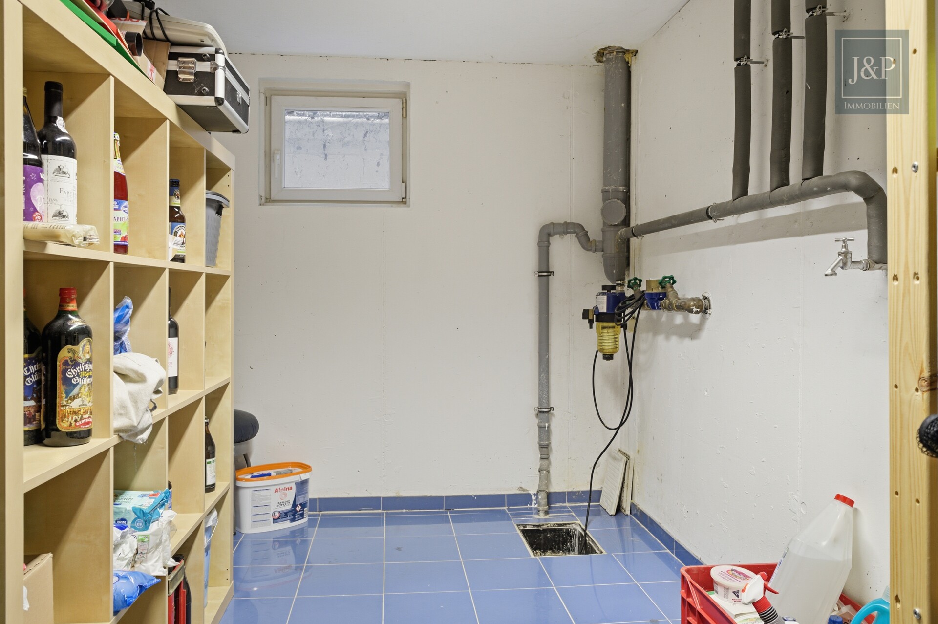 Ihr privates Naturparadies: Gepflegtes Einfamilienhaus auf traumhaften 1.500 m² Grund - Vorratsraum