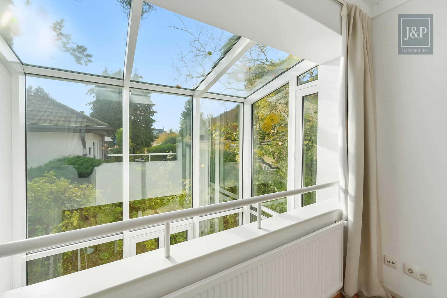 Einzigartige Architekten-Villa mit Panorama & Potenzial – Traumlage in Hofheim am Taunus - Galerie Schlafzimmer 3