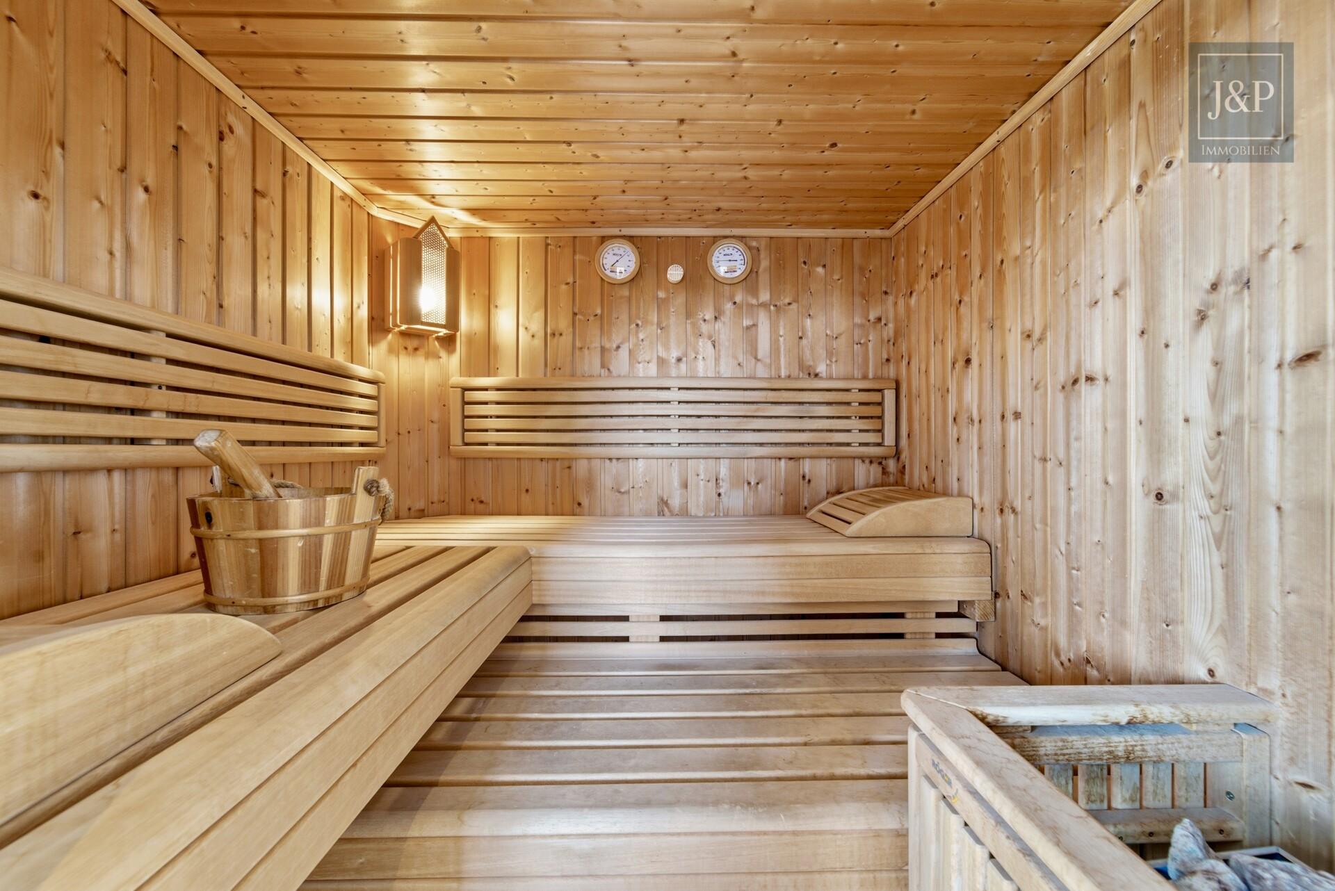Exklusives Wohnen in Eppstein | Attraktiv zu 0,79 % finanzieren - Sauna