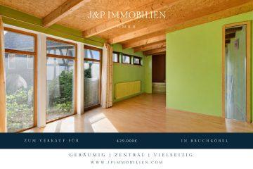 Viel Platz für Familie & Beruf: Fachwerkhaus mit Einliegerwohnung und Hof!, 63486 Bruchköbel, Einfamilienhaus