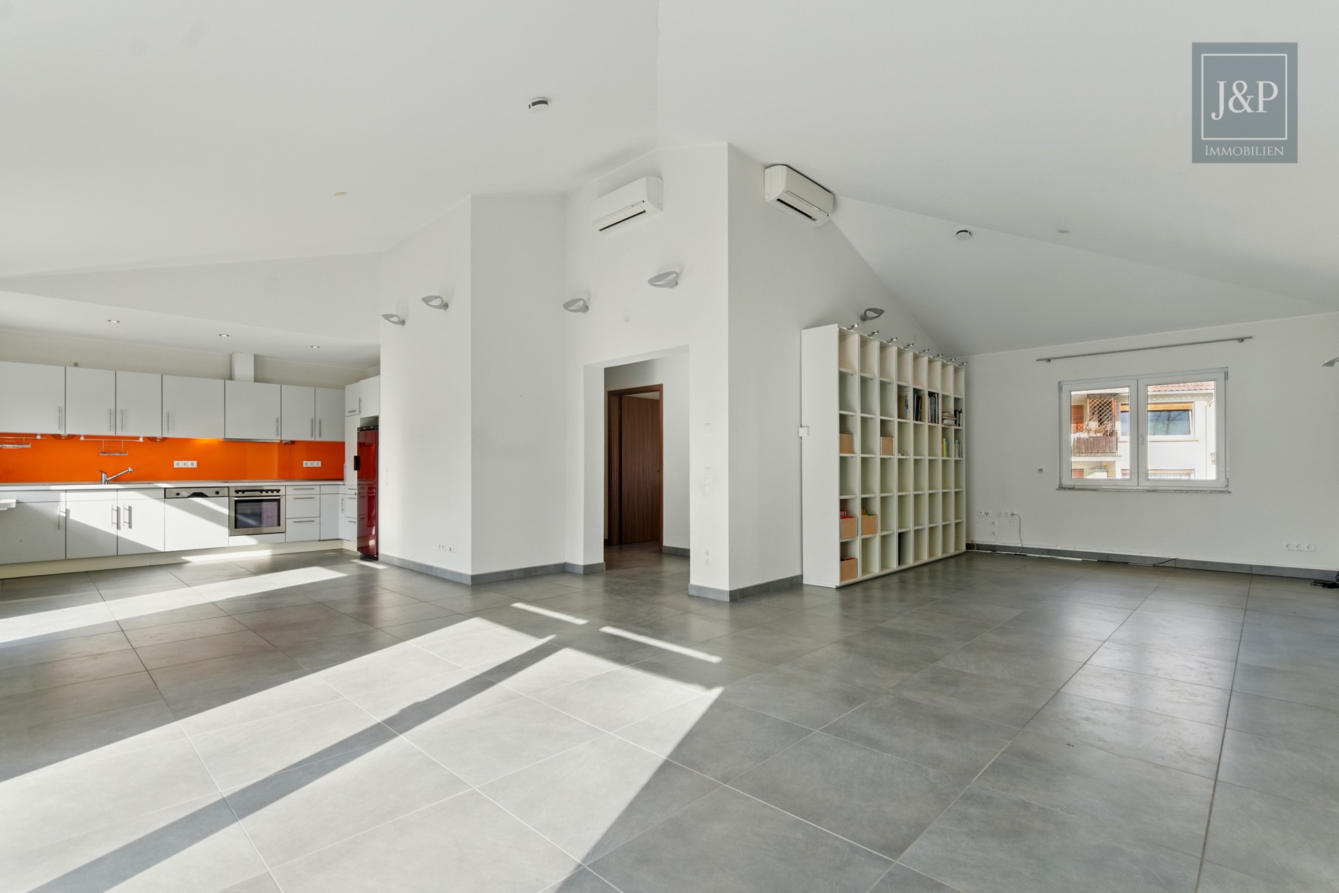 Barrierefreies Penthouse mit Dachterrasse – Großzügig & Komfortabel - Perfekt für das Alter - Wohn-/ Essbereich