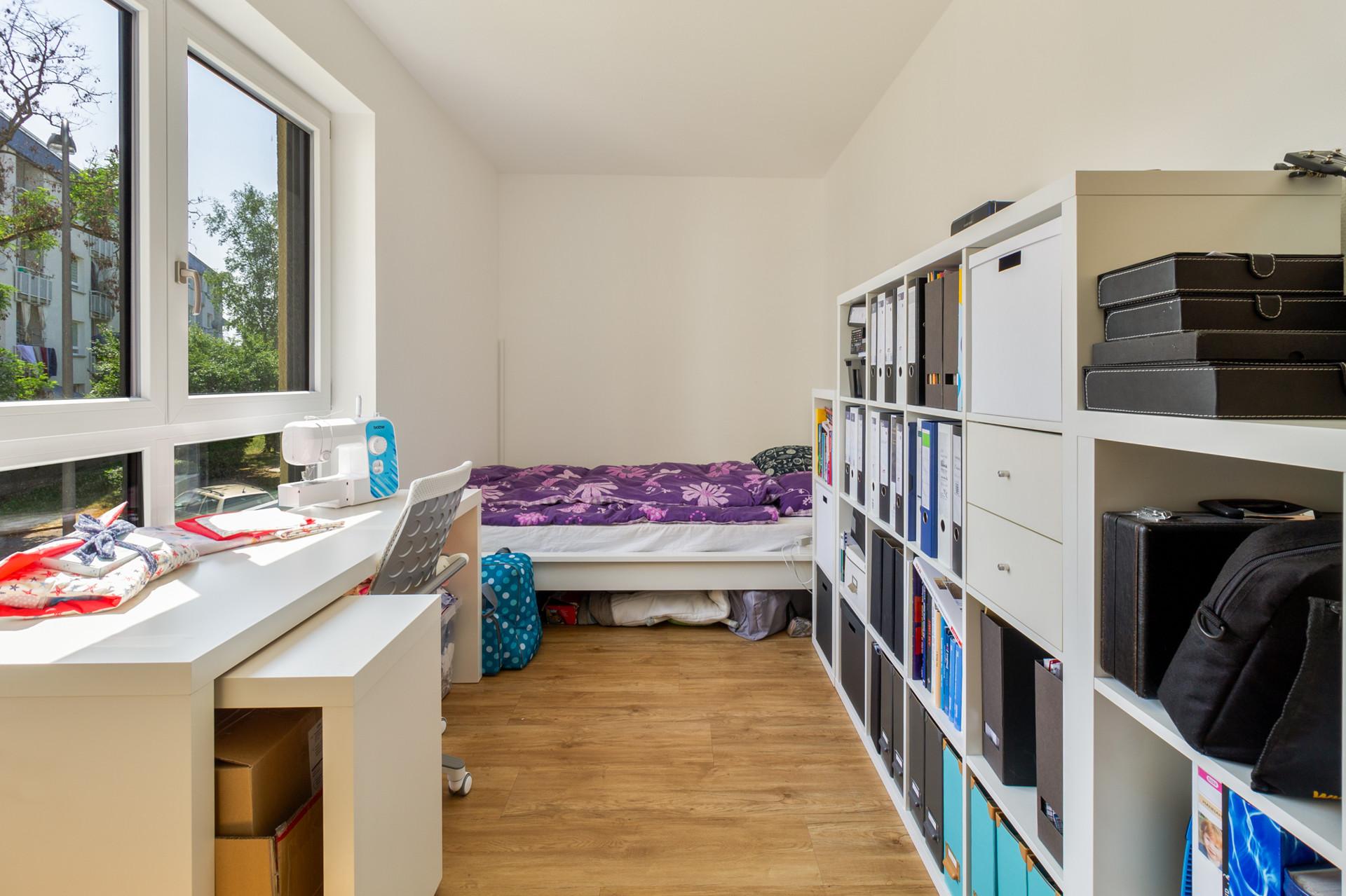 Luxuriöse Eigentumswohnung mit Whirlpool, Balkon und TG-Stellplatz (Erbpacht) - Kinderzimmer II