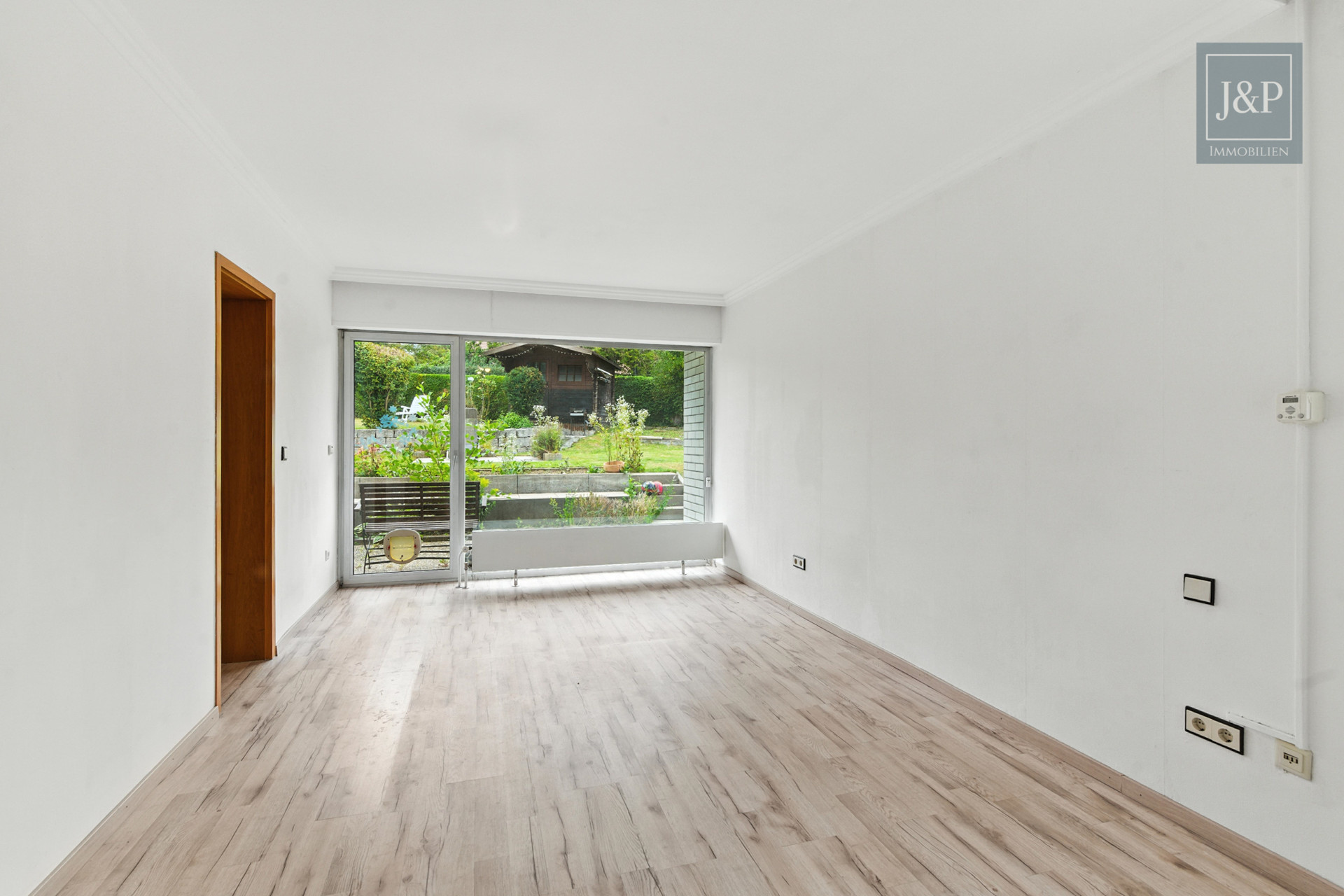 Mehrgenerationenwohnen oder Kapitalanlage – Mehrfamilienhaus mit vier Einheiten in Bestlage! - Schlafzimmer 2 EG