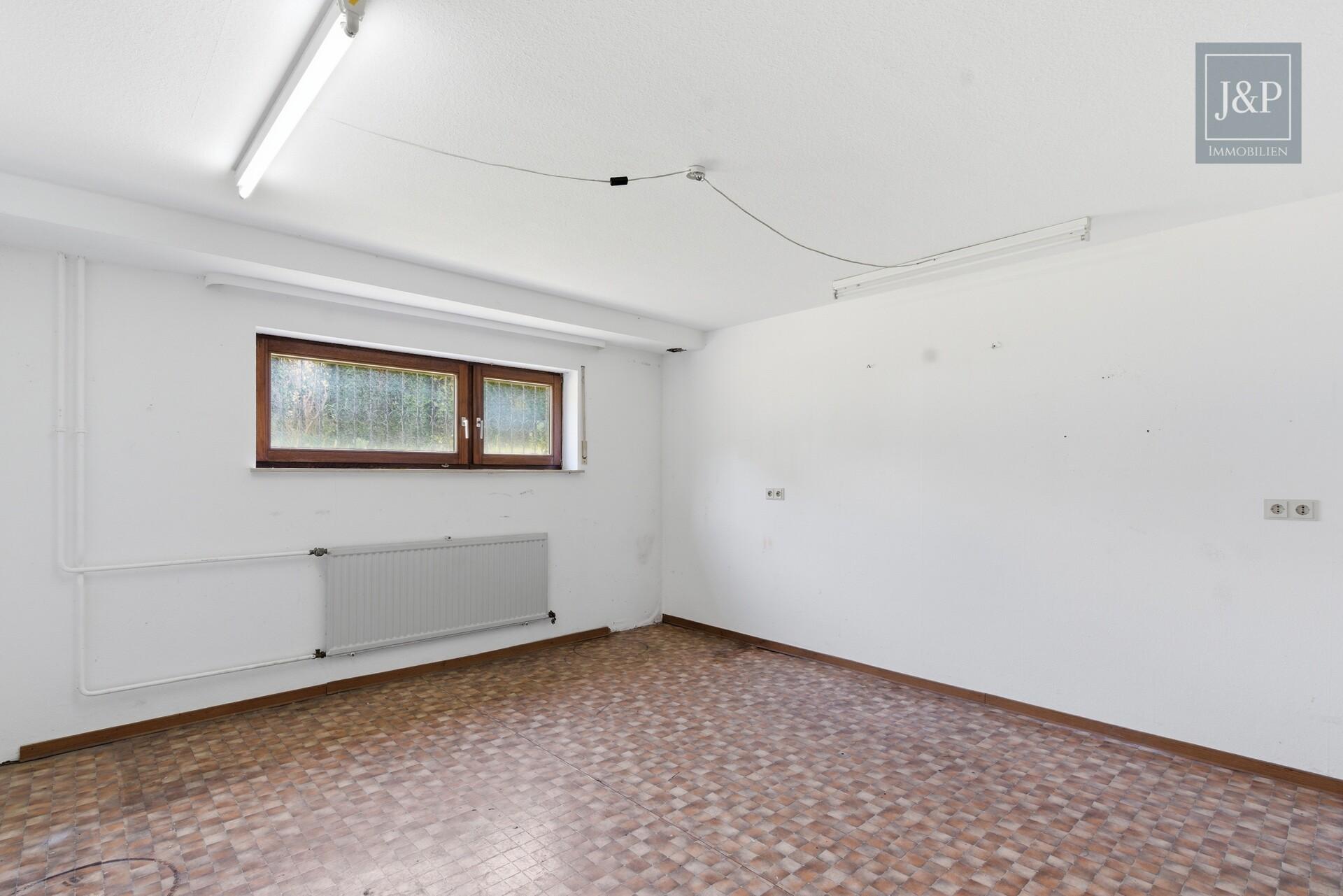 Großzügiges Zweifamilienhaus mit großem Garten & Sauna in ruhiger Wohnlage von Roßdorf - Kellerraum 2