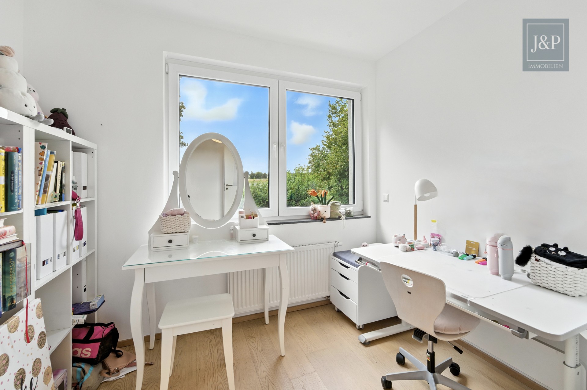 Seltene Gelegenheit! Moderne Doppelhaushälfte mit Elternsuite, Feldblick & hochwertiger Ausstattung in Wallau - Schlafzimmer 2