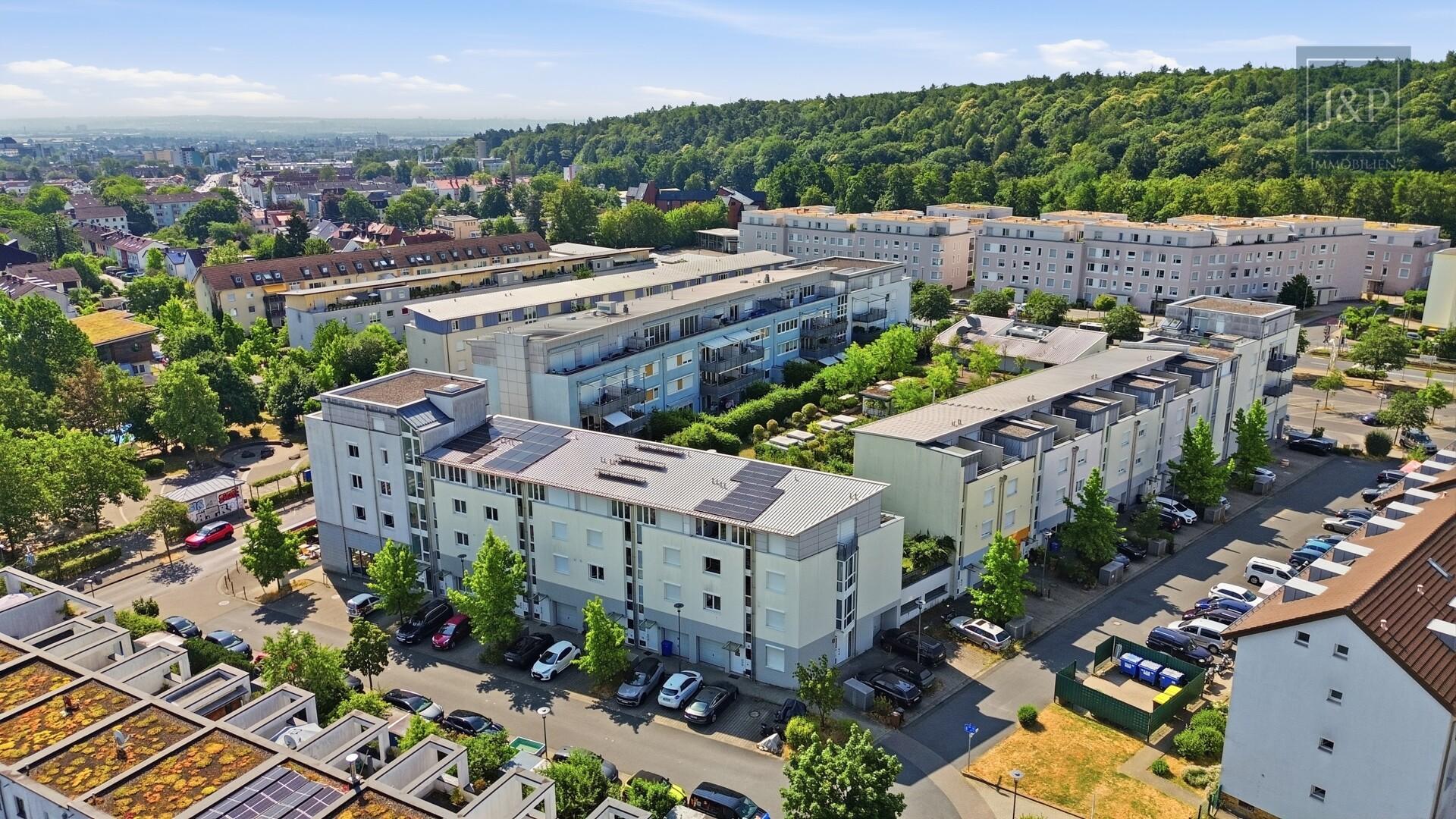 RMH mit schöner Aussicht & 3 Stellplätzen in familienfreundlicher Wohngegend von Oberursel-Nord - Wohnviertel