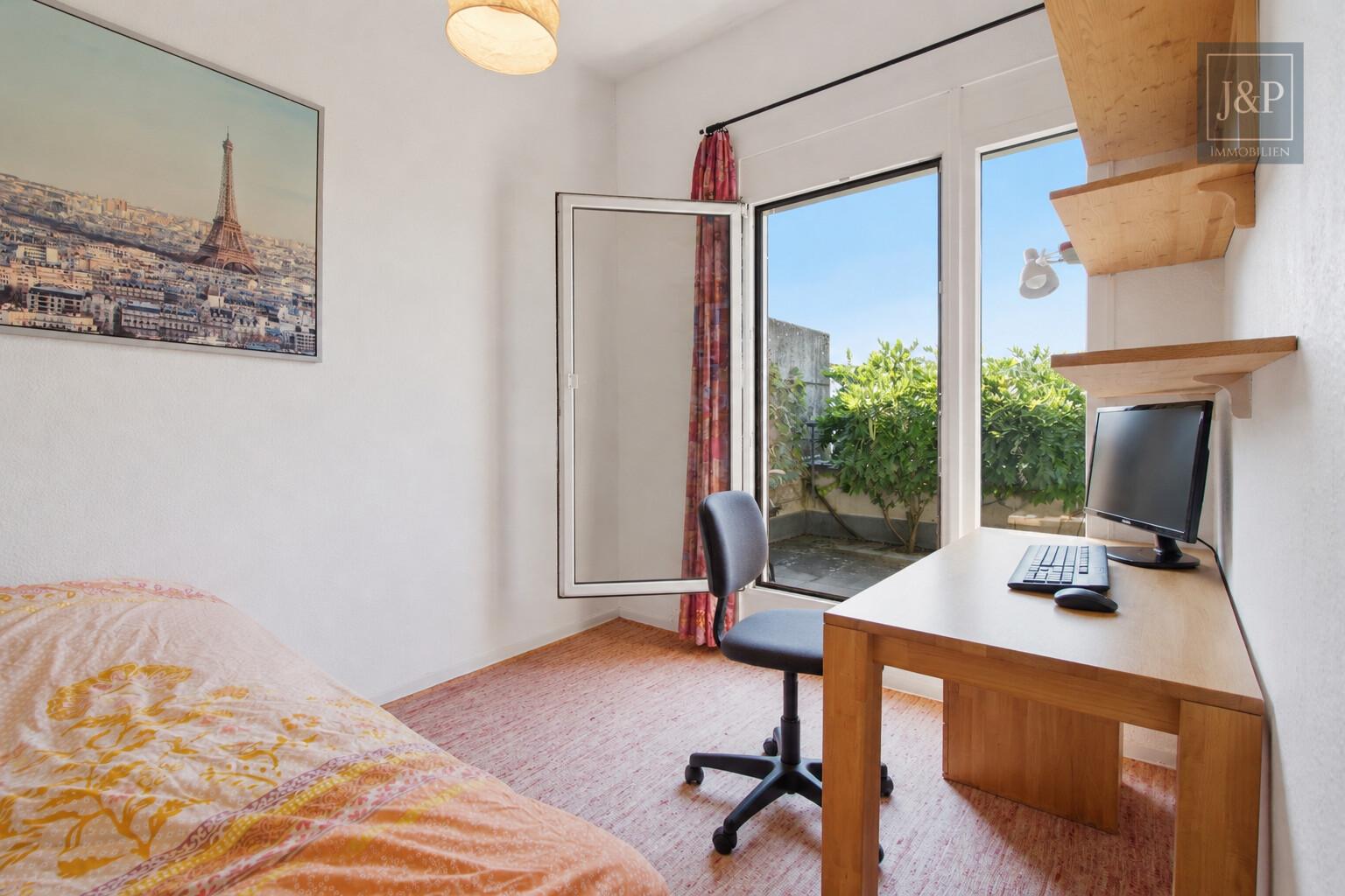 RMH mit schöner Aussicht & 3 Stellplätzen in familienfreundlicher Wohngegend von Oberursel-Nord - kinderzimmer 1 DG