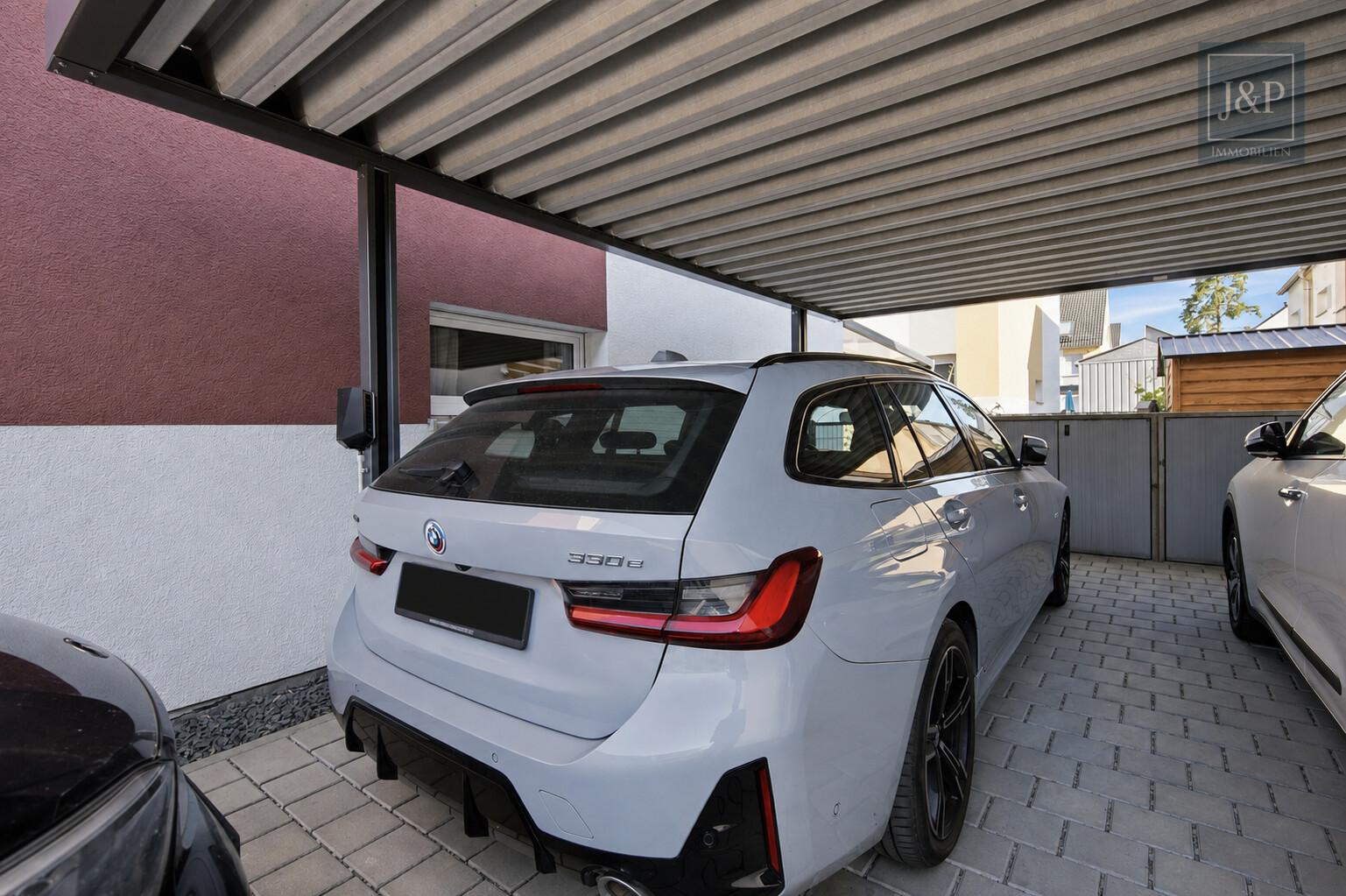 Modernes Reihenendhaus mit Terrasse, Carport & Wallbox in Nauheim - Stellplatz Carport