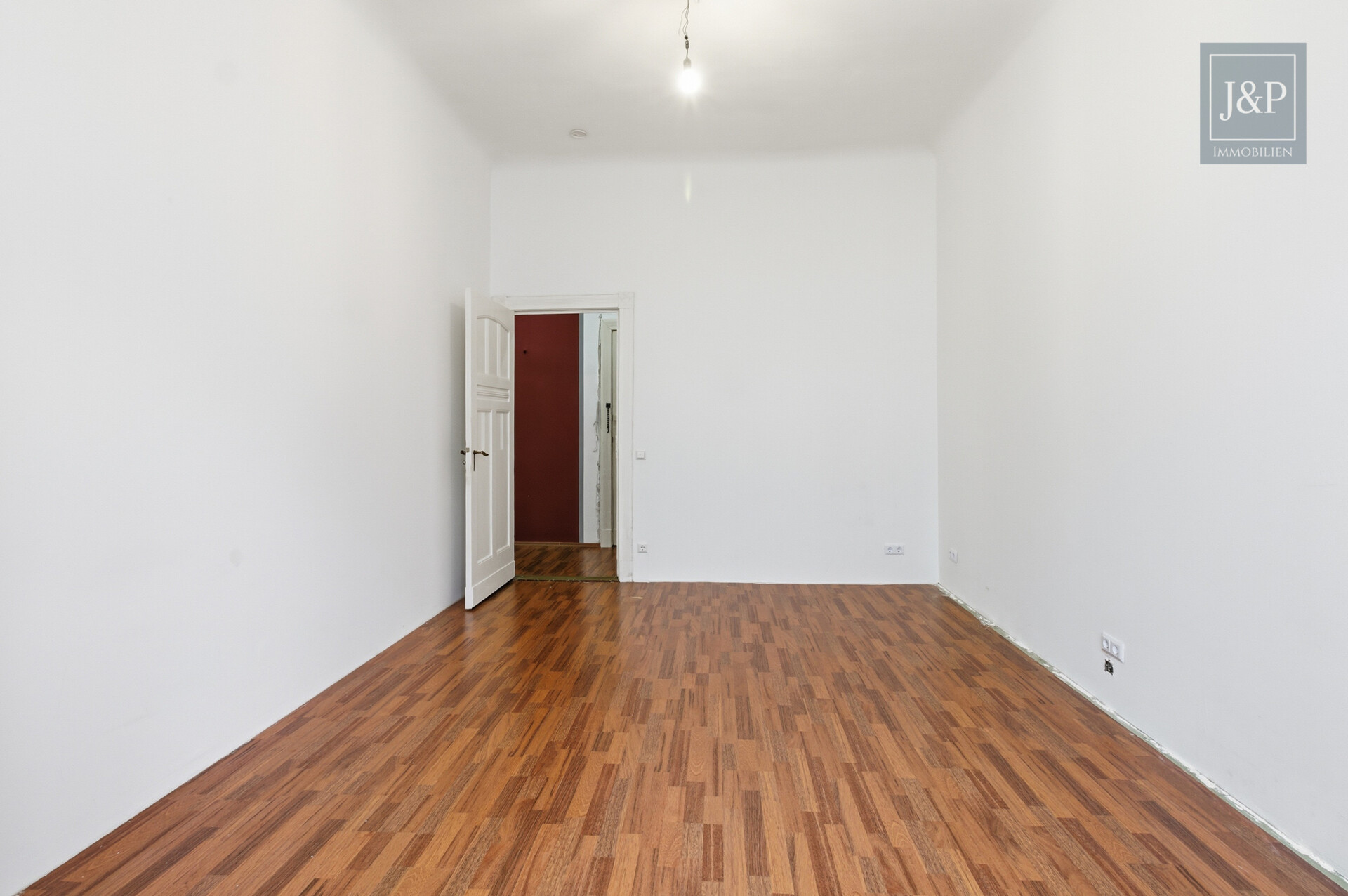 Bezugsfreie 1-Zimmer-Wohnung mit separater Küche in ruhiger Lage von Pankow - Wohnbereich