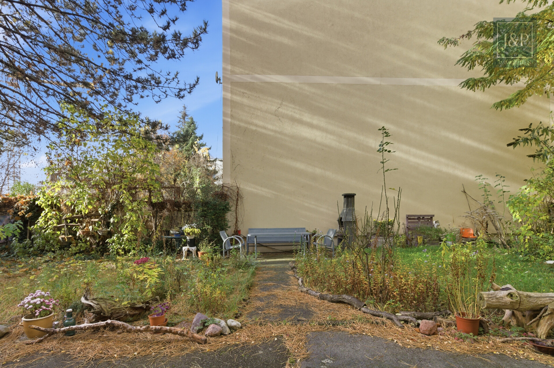 Bezugsfreie 1-Zimmer-Wohnung mit separater Küche in ruhiger Lage von Pankow - Innenhof