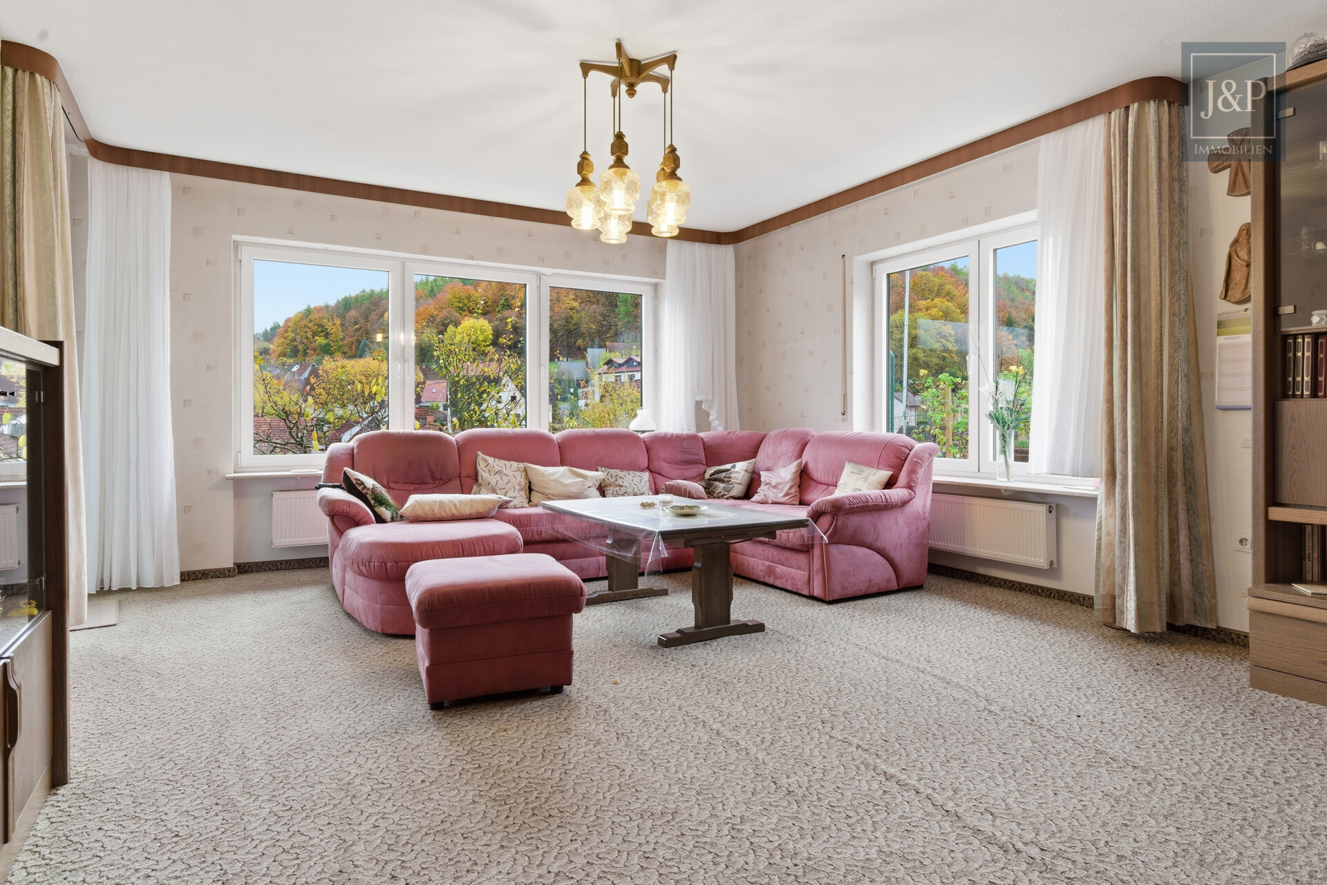 Sofort Verfügbar! 4,5 Zimmer-Wohnung in ruhiger Lage in Mömbris! - Wohnzimmer