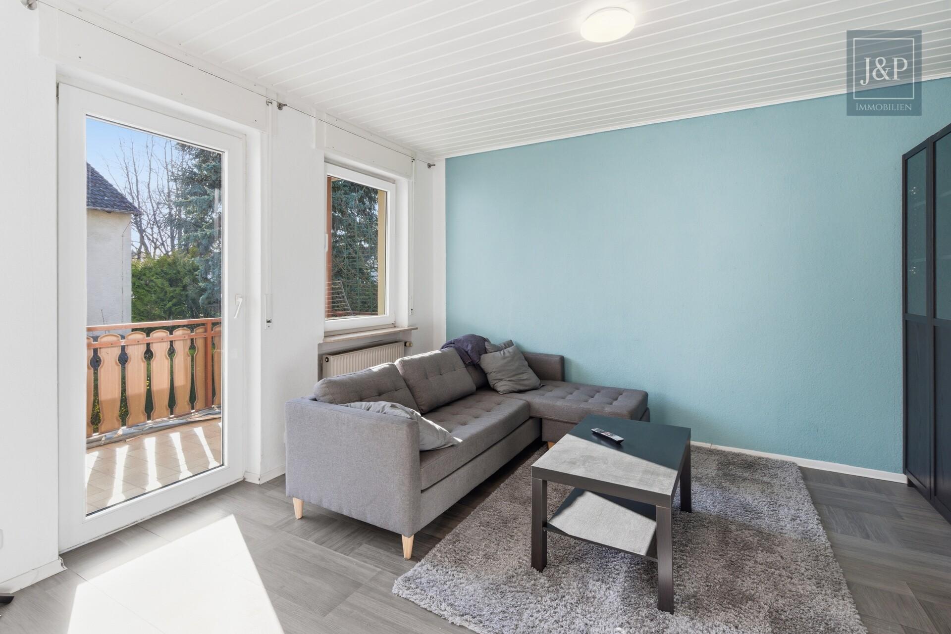 2 Familienhaus mit schönem Gartengrundstück, guter Aufteilung und Partykeller - Wohnen OG