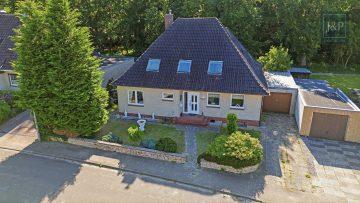 Sackgasse: Großzügiger Wohntraum mit reichlich Potenzial, 25712 Burg (Dithmarschen), Einfamilienhaus