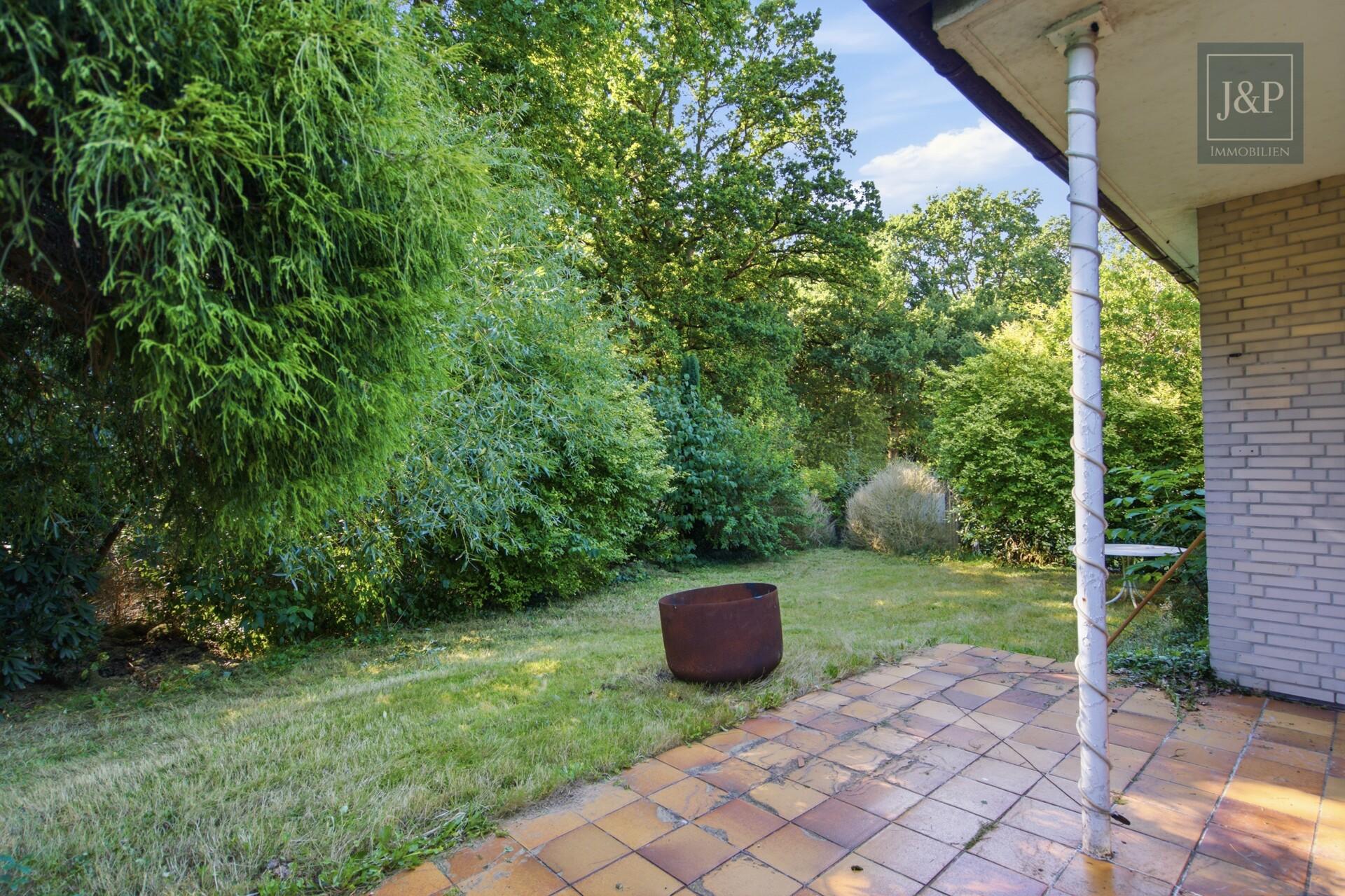 Sackgasse: Großzügiger Wohntraum mit reichlich Potenzial - Garten