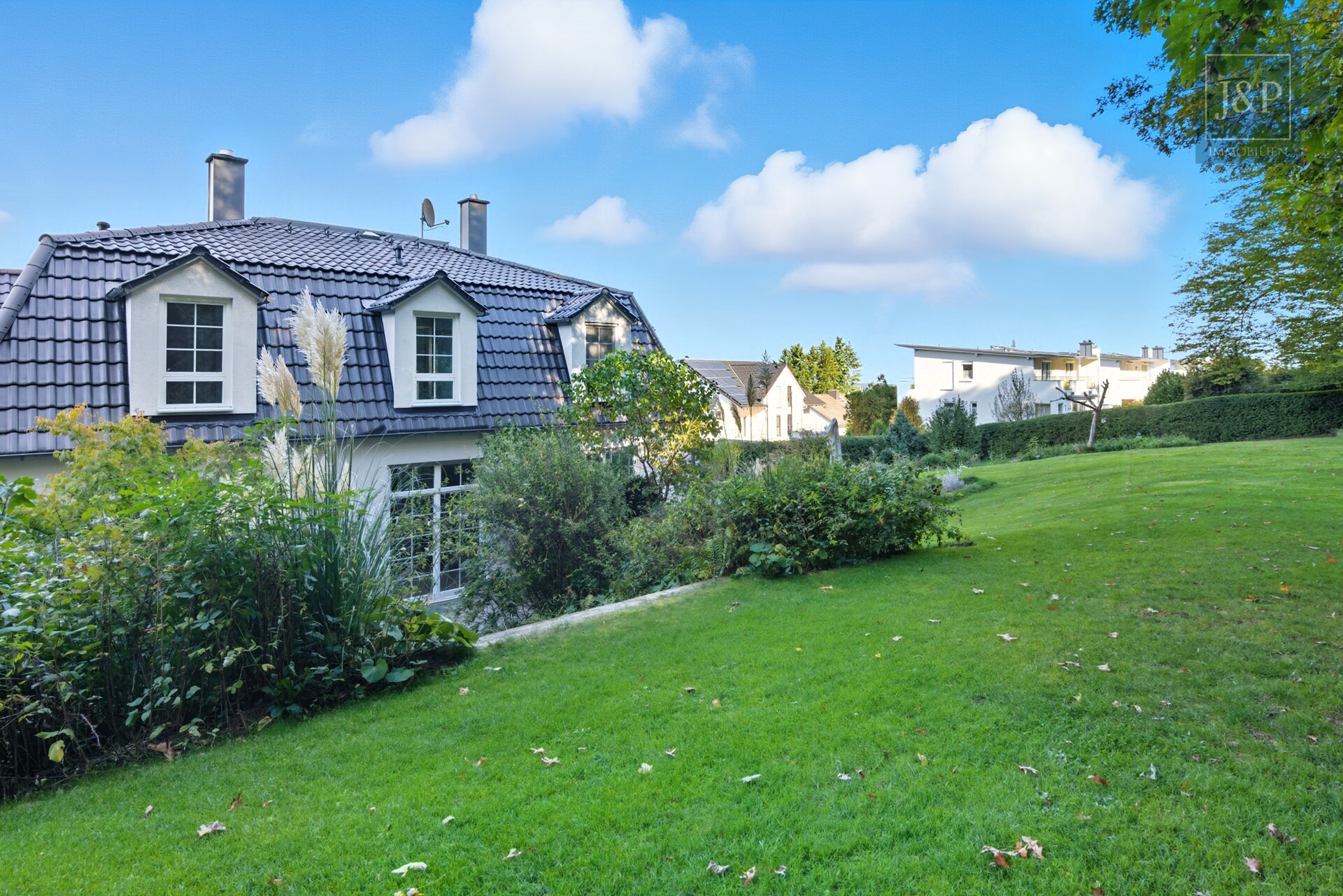 Repräsentative Villa in direkter Waldrandlage – Weitblick, Ruhe und Lebensqualität pur - Garten