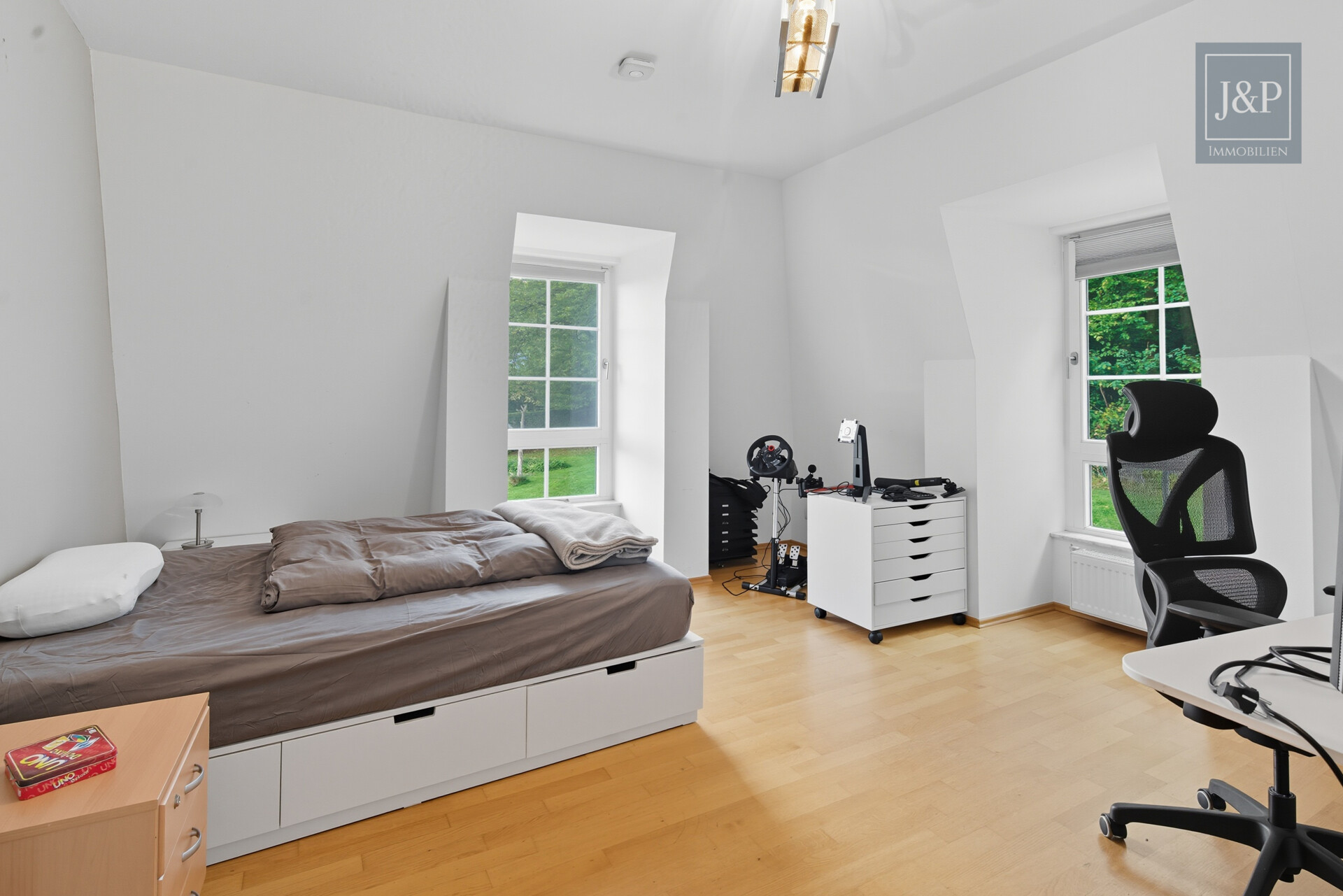 Repräsentative Villa in direkter Waldrandlage – Weitblick, Ruhe und Lebensqualität pur - OG Zimmer 2