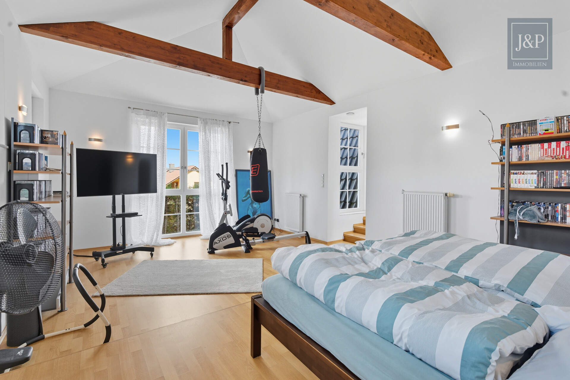 Repräsentative Villa in direkter Waldrandlage – Weitblick, Ruhe und Lebensqualität pur - OG Schlafen