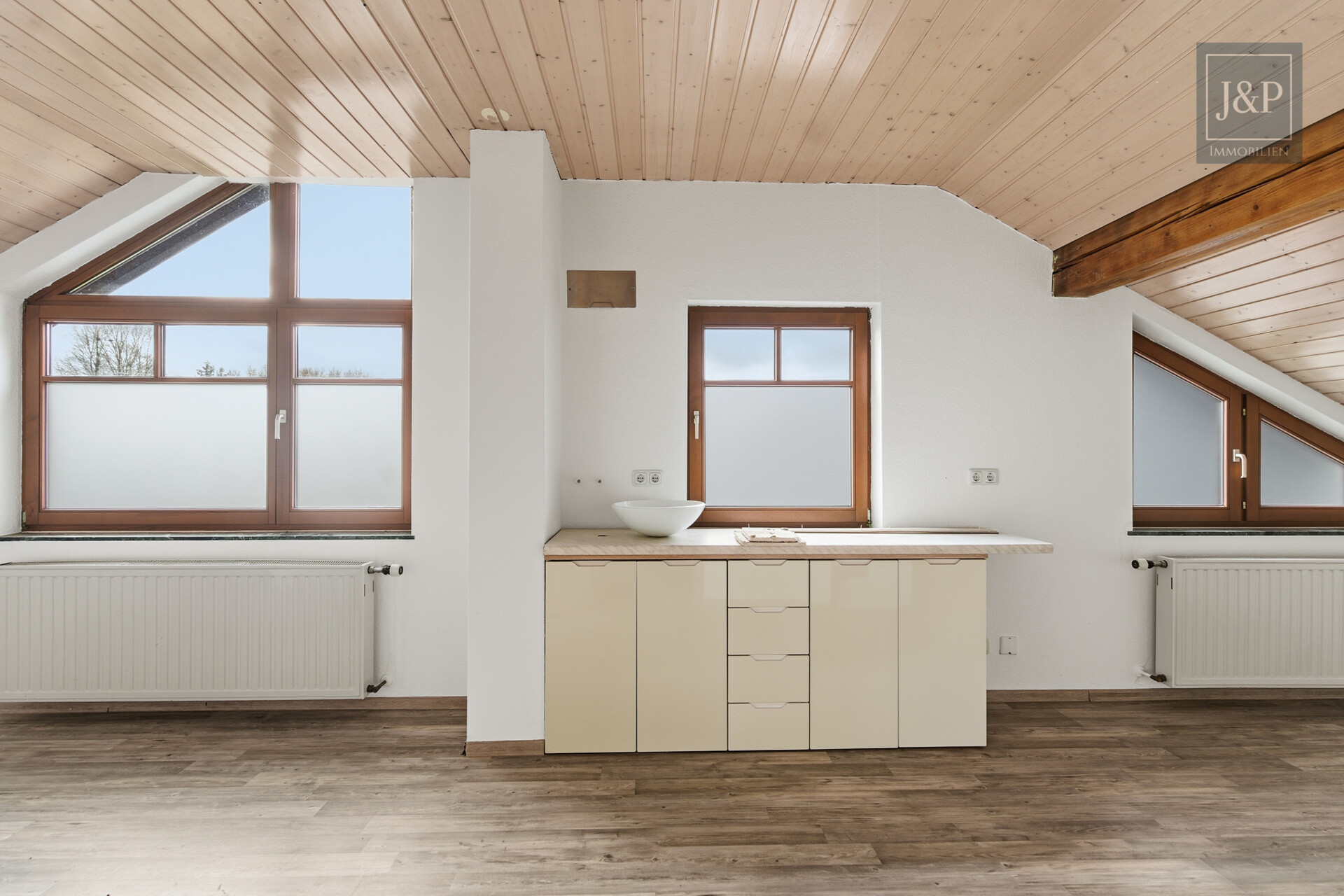 Doppelhaushälfte mit Einliegerwohnung, 3 Terrassen und Wintergarten – ideal für Familien oder Mehrgenerationen! - Dachgeschoss