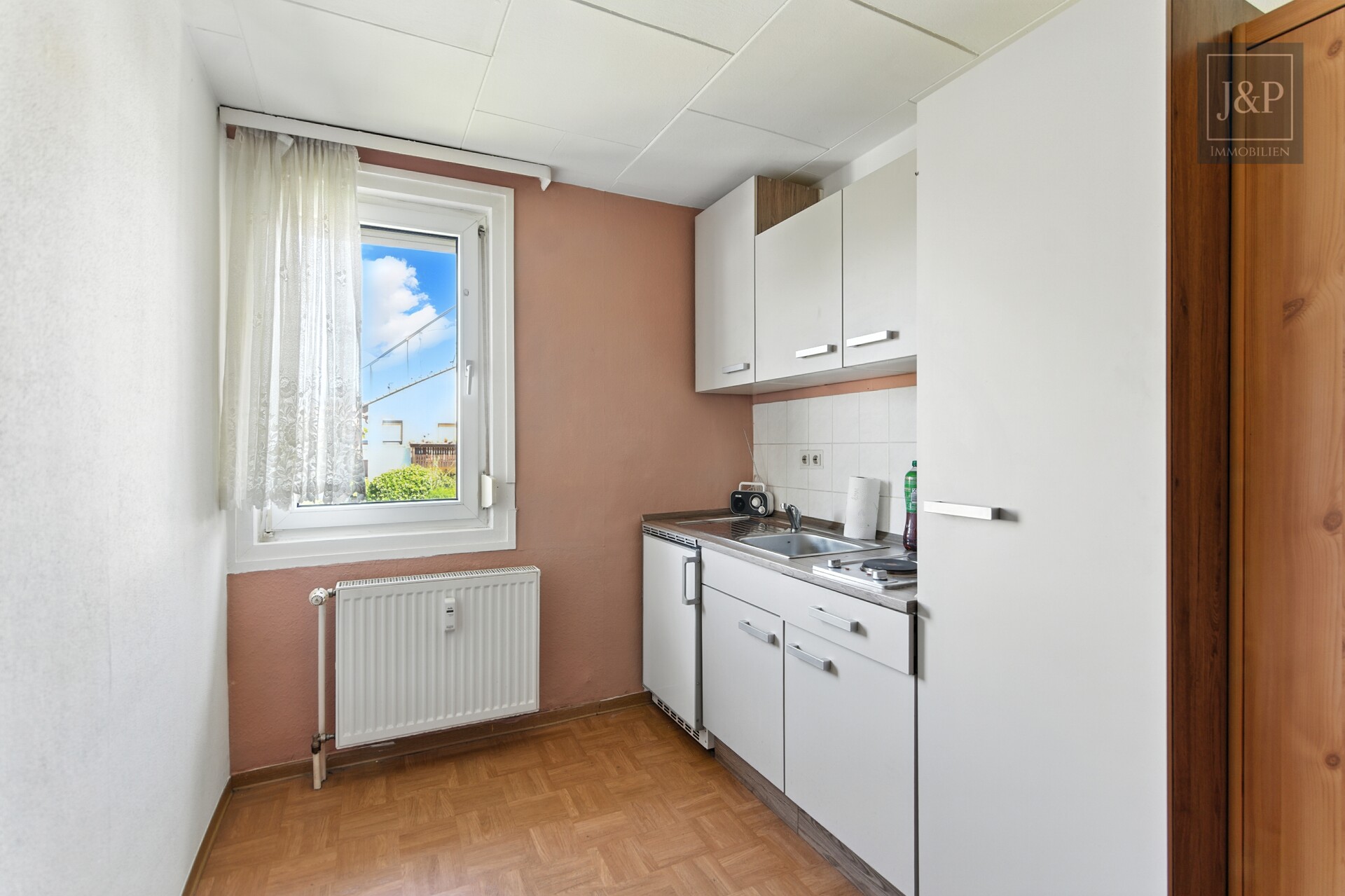 Vielseitiges Wohn- und Geschäftshaus in zentraler Lage von Oberursel! - Küche 1,5-Zi.-Wohnung OG