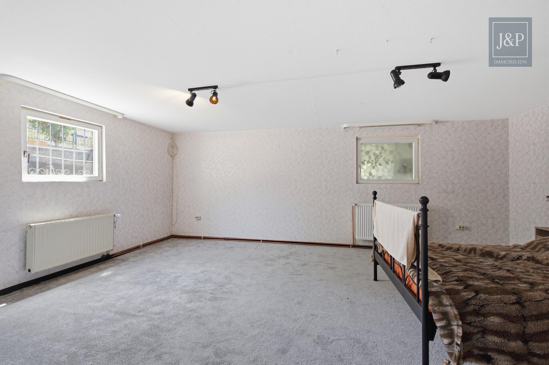 Energetisches Familienzuhause mit Fernblick in guter Lage von Nordenstadt - Untergeschoss