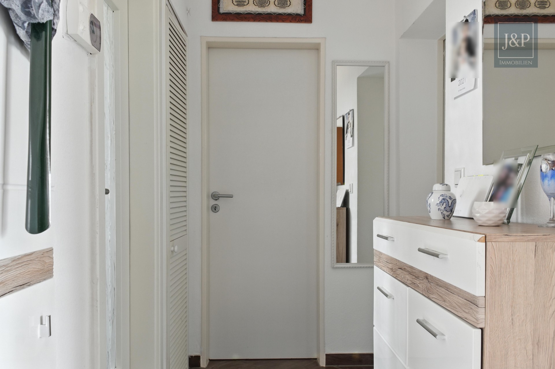 Hell, ruhig & gut gepflegt – Eigentumswohnung mit Wohlfühlfaktor! - Flur