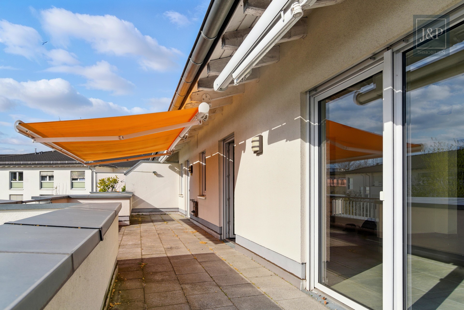 !! Bieterverfahren !! - Penthouse mit Dachterrasse – Großzügig & Komfortabel - Perfekt für das Alter - Terrasse