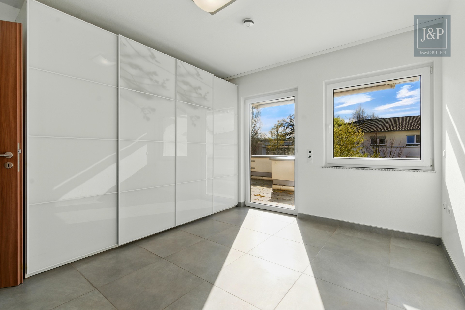 !! Bieterverfahren !! - Penthouse mit Dachterrasse – Großzügig & Komfortabel - Perfekt für das Alter - Schlafzimmer