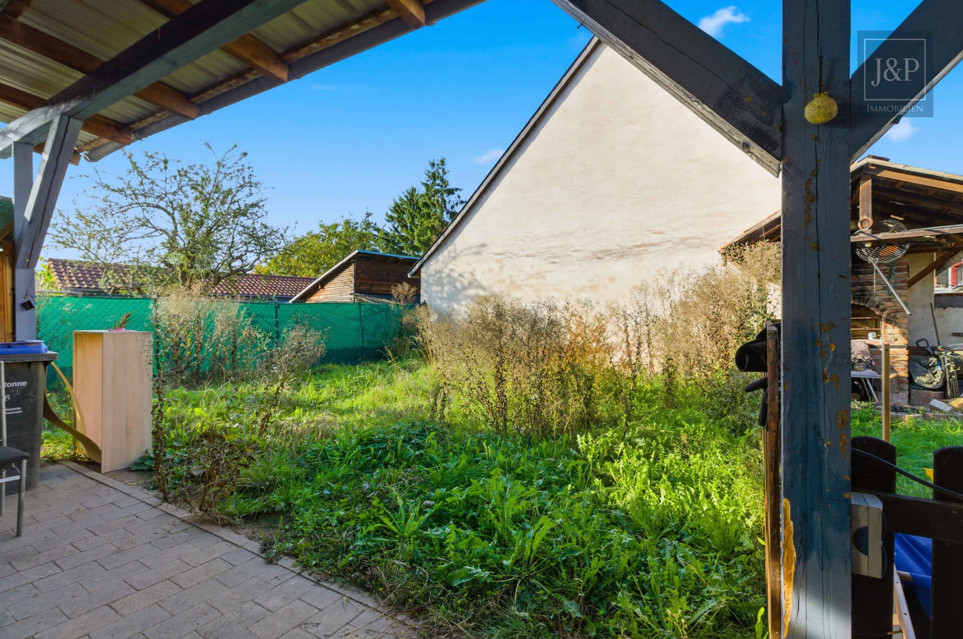 Ihr Eigenheim: Modernisiertes EFH mit Einliegerwohnung, großem Carport und eigenem Garten - Garten