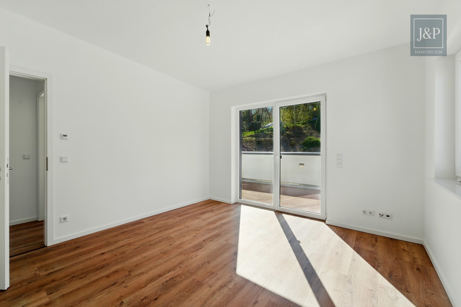 Penthouse mit Weitblick: Exklusives Wohnen über den Dächern von Butzbach - Schlafzimmer 1