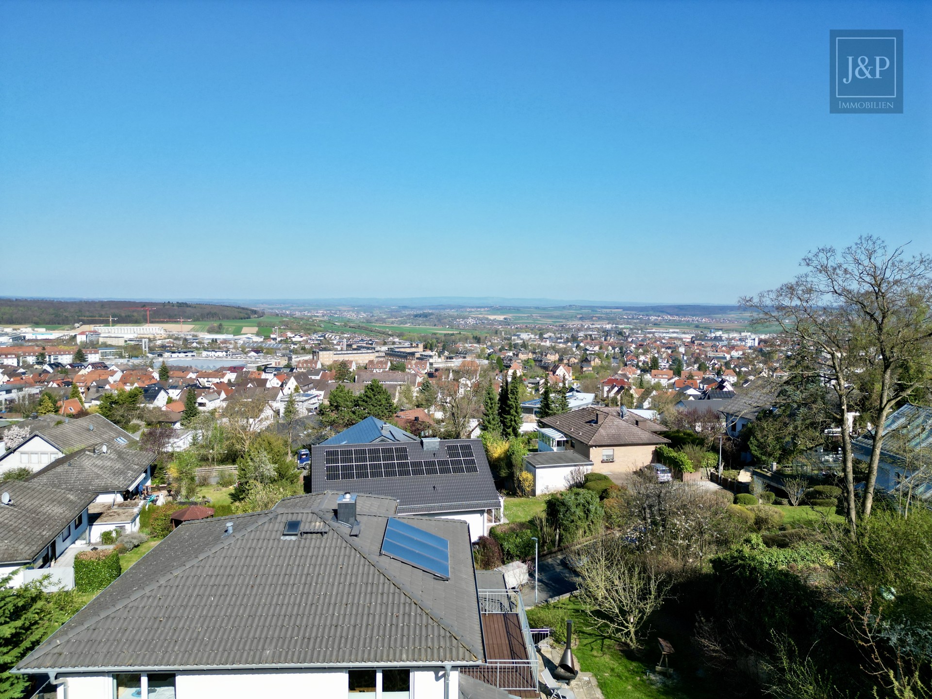 Penthouse mit Weitblick: Exklusives Wohnen über den Dächern von Butzbach - Ausblick