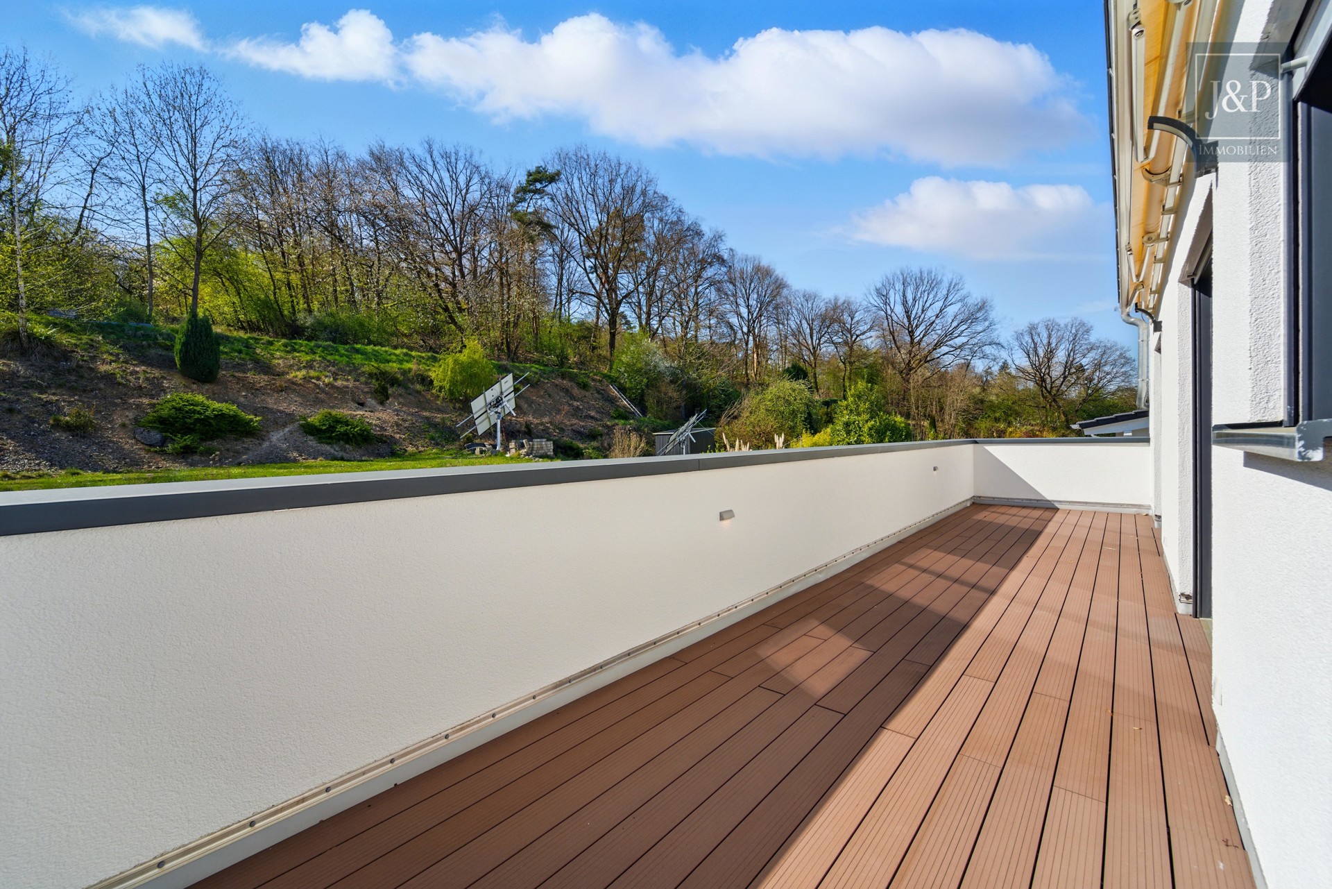 Penthouse mit Weitblick: Exklusives Wohnen über den Dächern von Butzbach - Terrasse Schlafzimmer