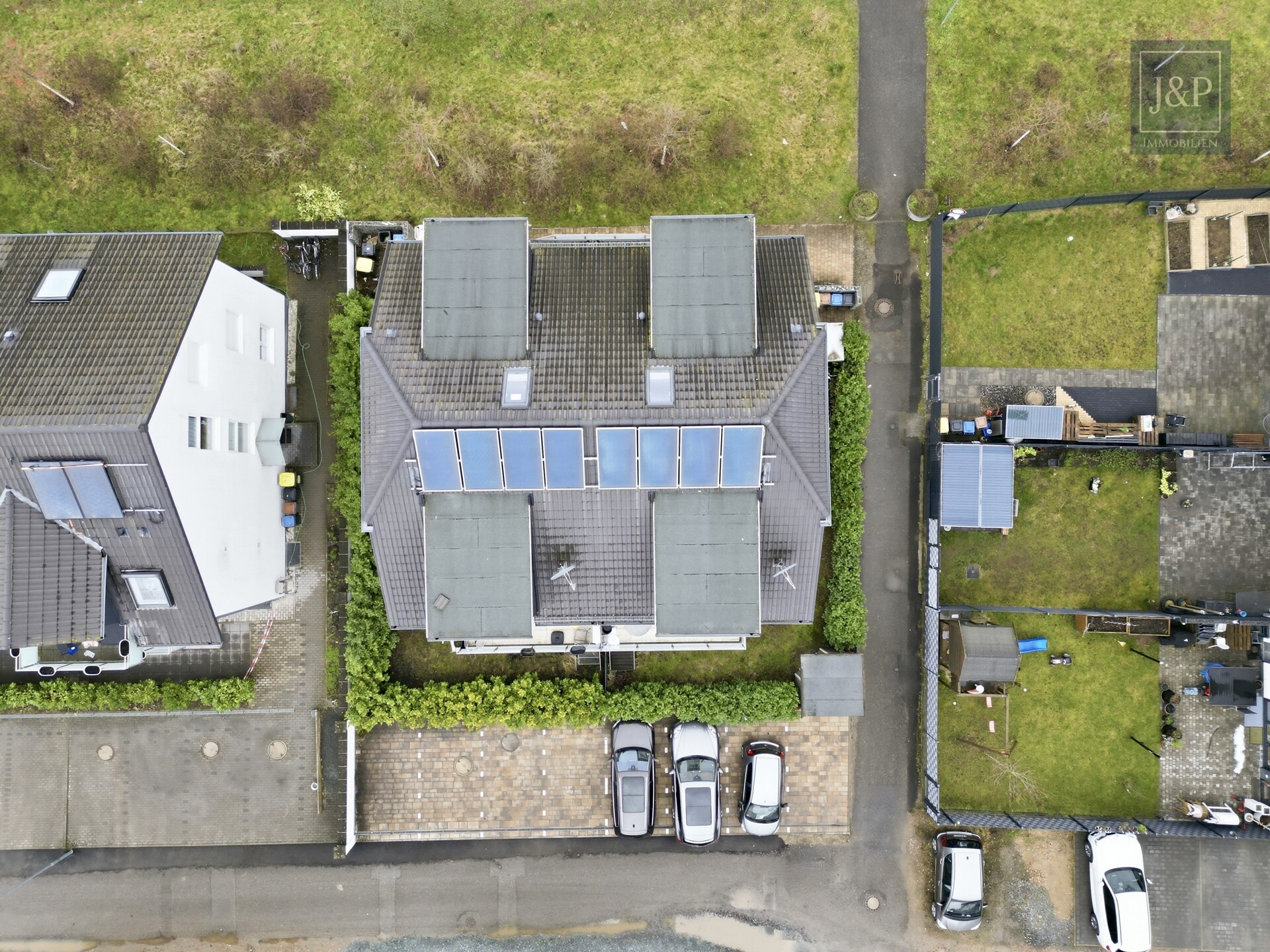 Moderne Maisonette Wohnung mit Garten & Balkon, KfW-70-Standard & 2 Stellplätzen in Kelsterbach - Vogelperspektive