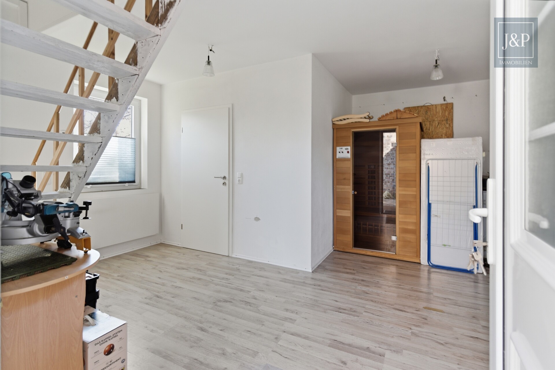 Einzugsbereit: Einmaliger Wohntraum zum Wohlfühlen! - Garagenhaus