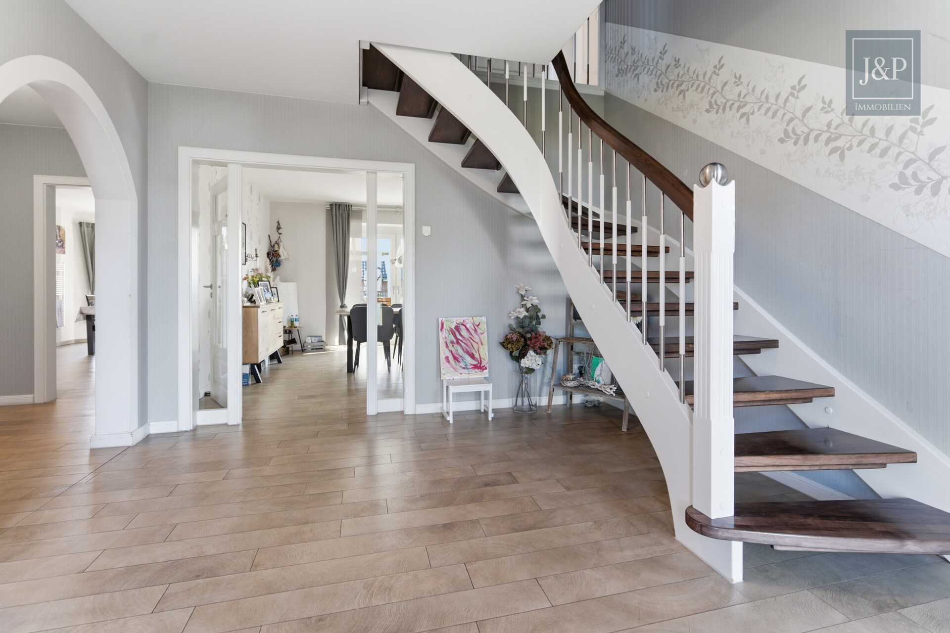 Einzugsbereit: Einmaliger Wohntraum zum Wohlfühlen! - Eingangsbereich