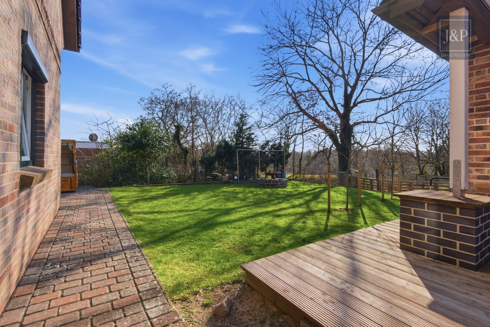 Einzugsbereit: Einmaliger Wohntraum zum Wohlfühlen! - Garten